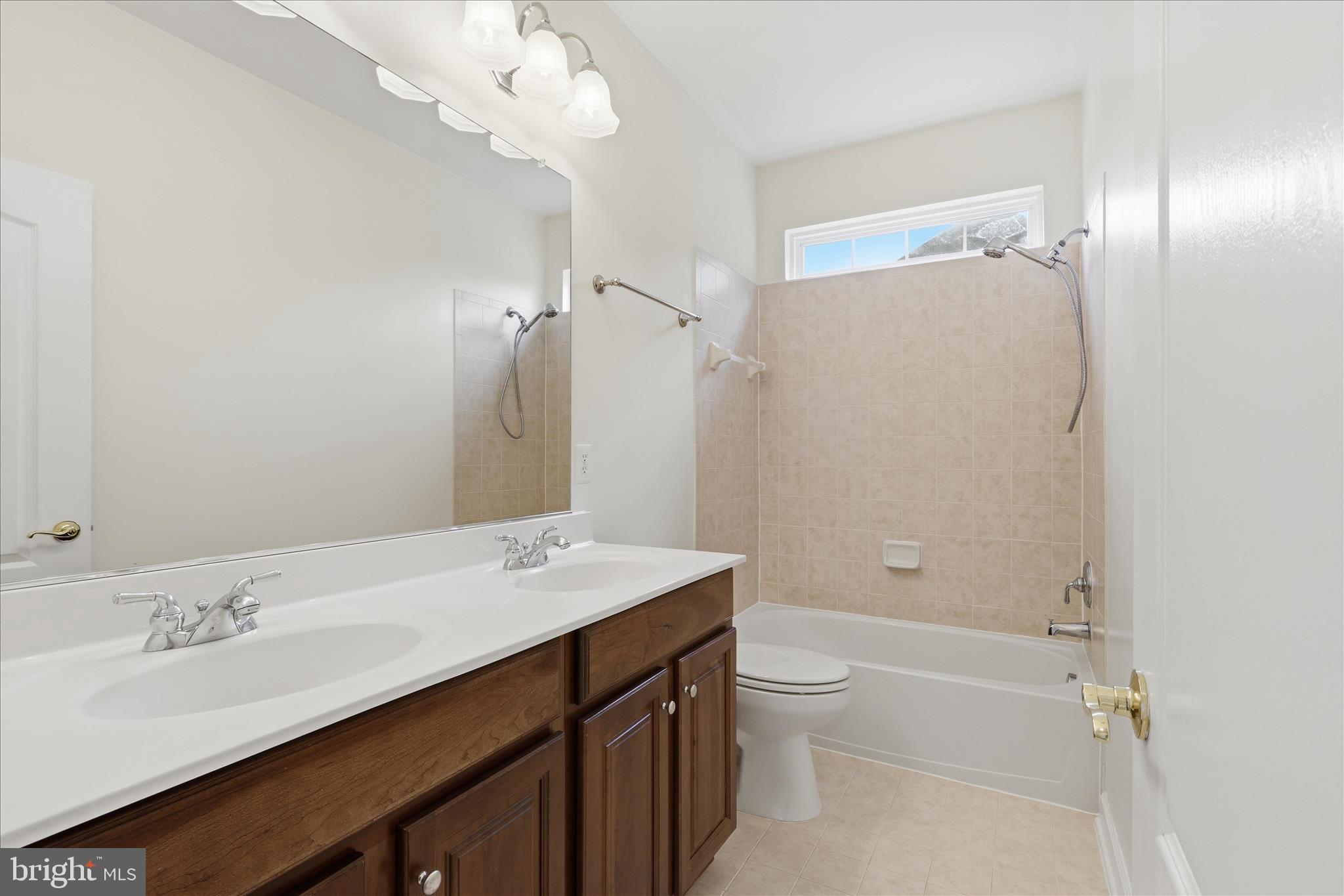 DAVIS ESTATES - Residential