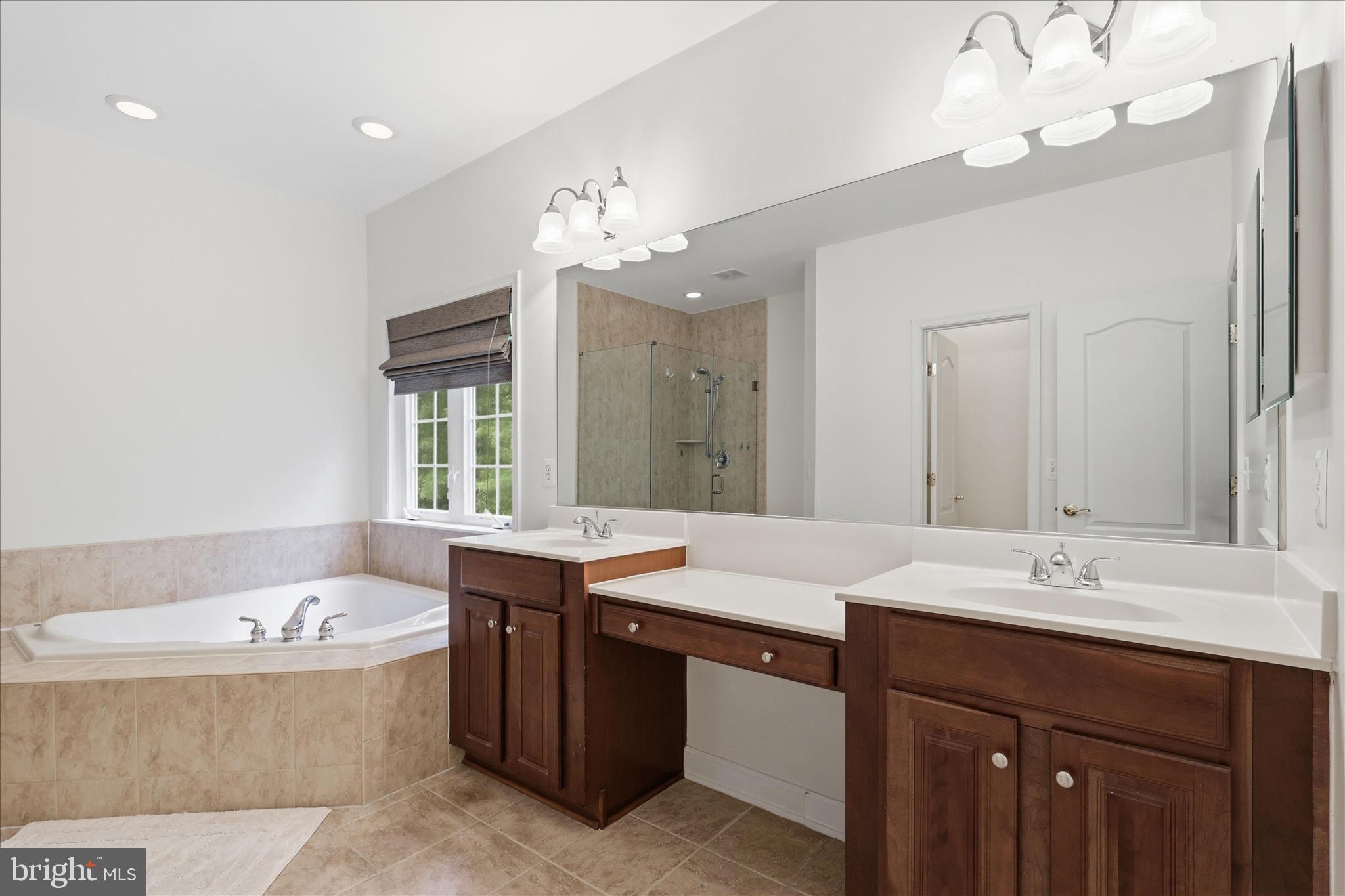 DAVIS ESTATES - Residential