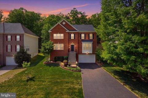 Photo of 4218 Talon Drive, DUMFRIES, VA 22025 (MLS # VAPW2113602)