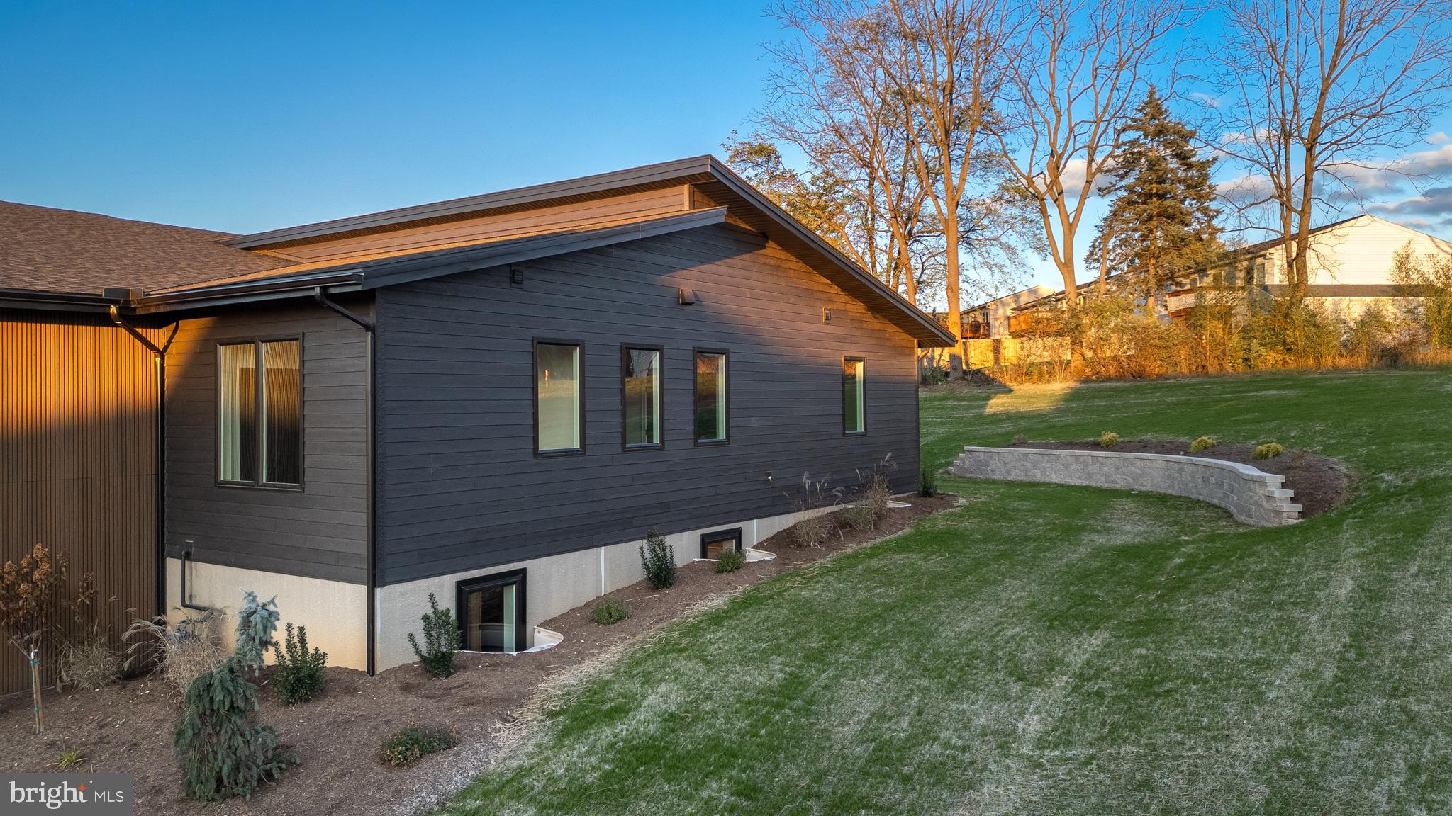 WINFIELD HEIGHTS - Residential