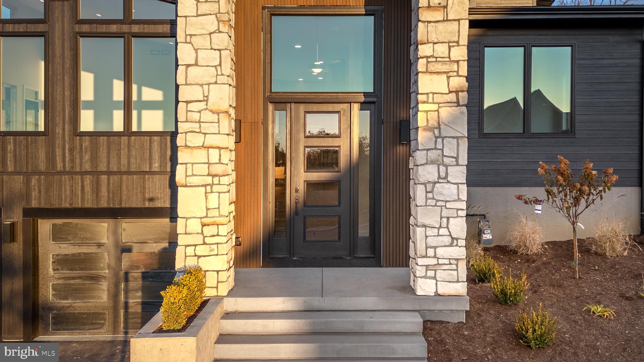 WINFIELD HEIGHTS - Residential