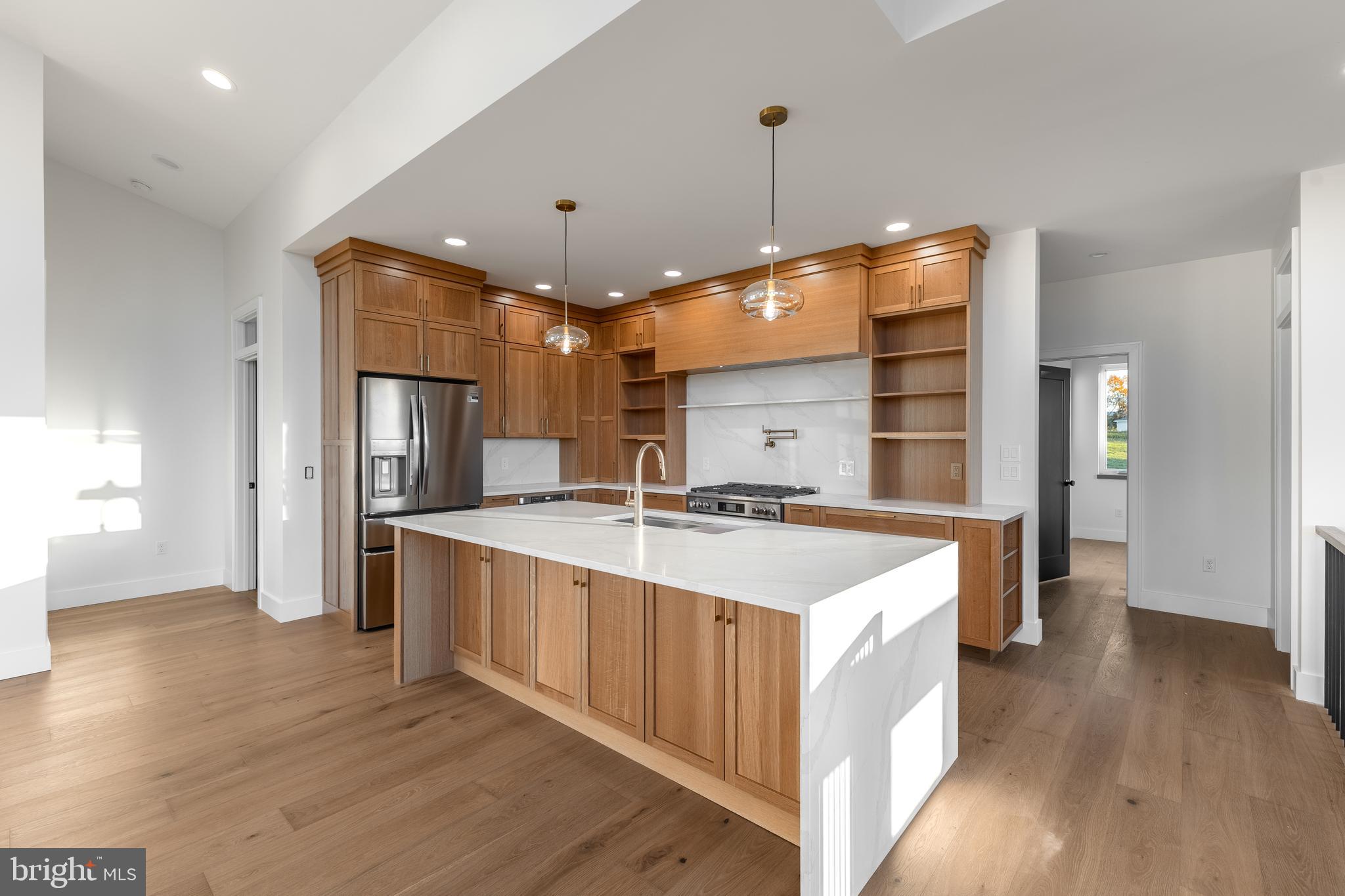 WINFIELD HEIGHTS - Residential