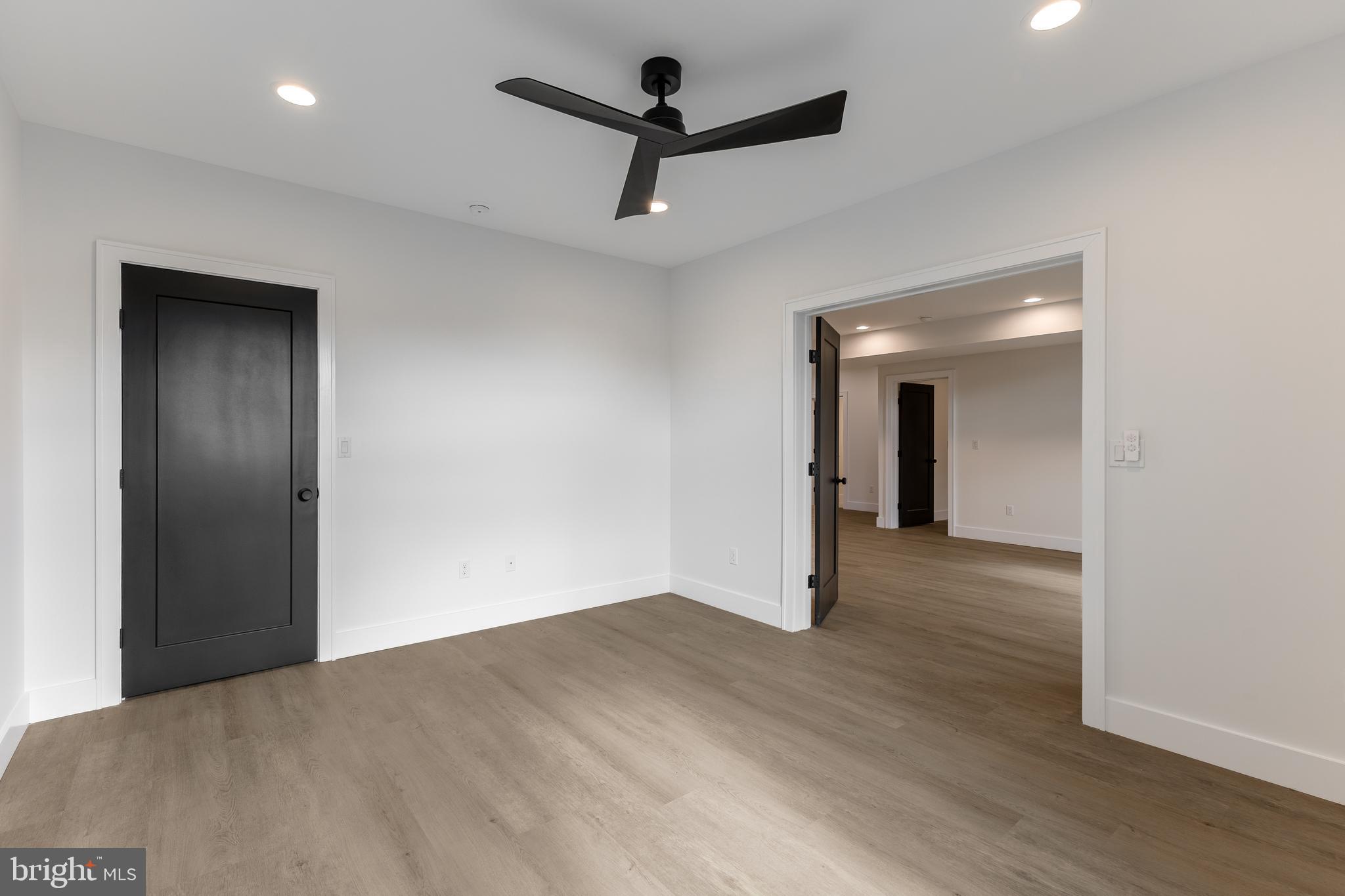 WINFIELD HEIGHTS - Residential