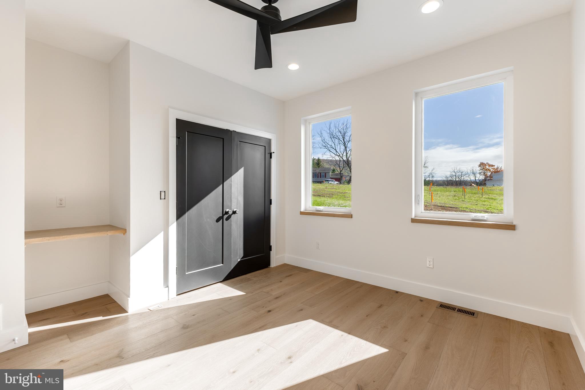 WINFIELD HEIGHTS - Residential