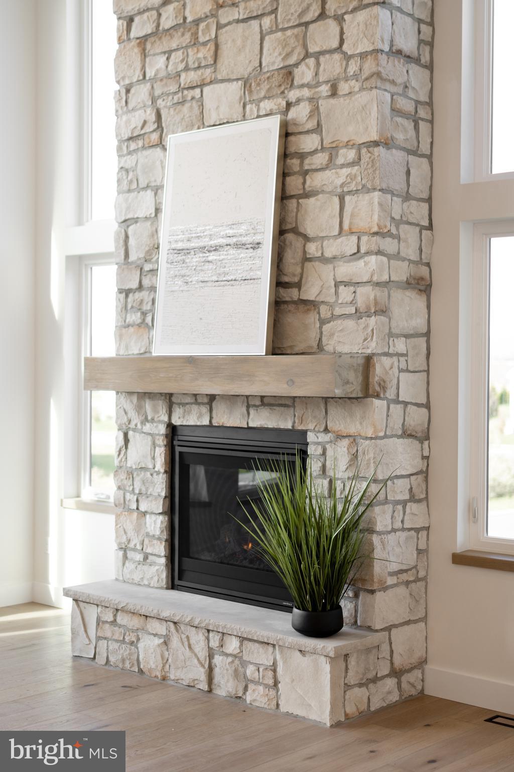 WINFIELD HEIGHTS - Residential