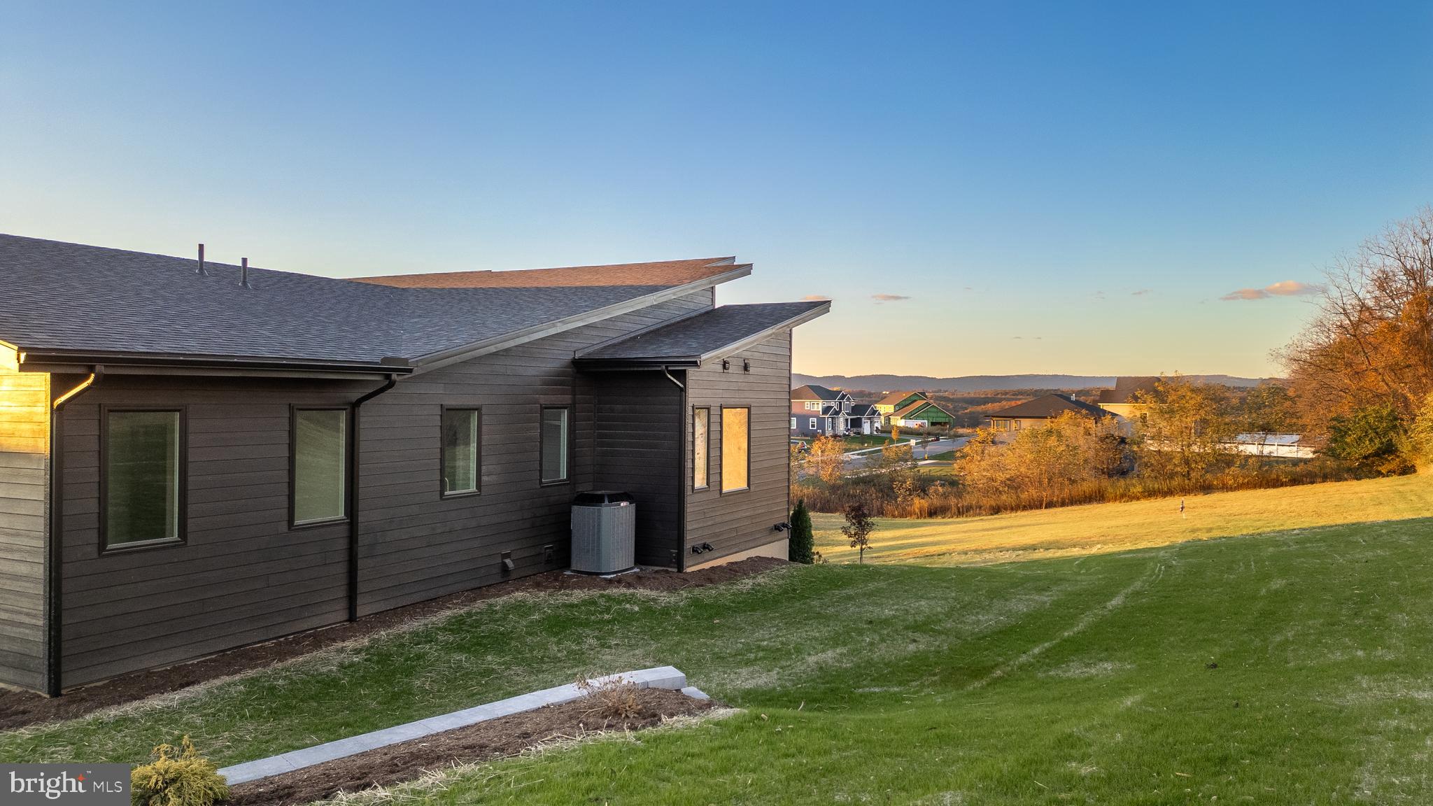 WINFIELD HEIGHTS - Residential