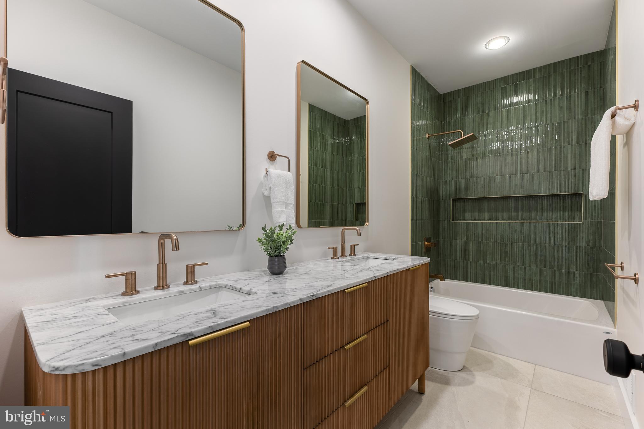 WINFIELD HEIGHTS - Residential