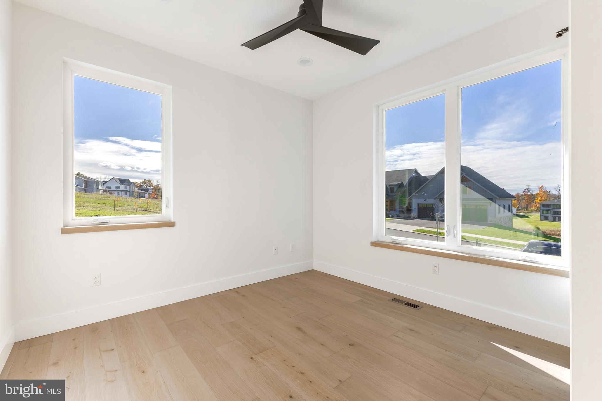 WINFIELD HEIGHTS - Residential