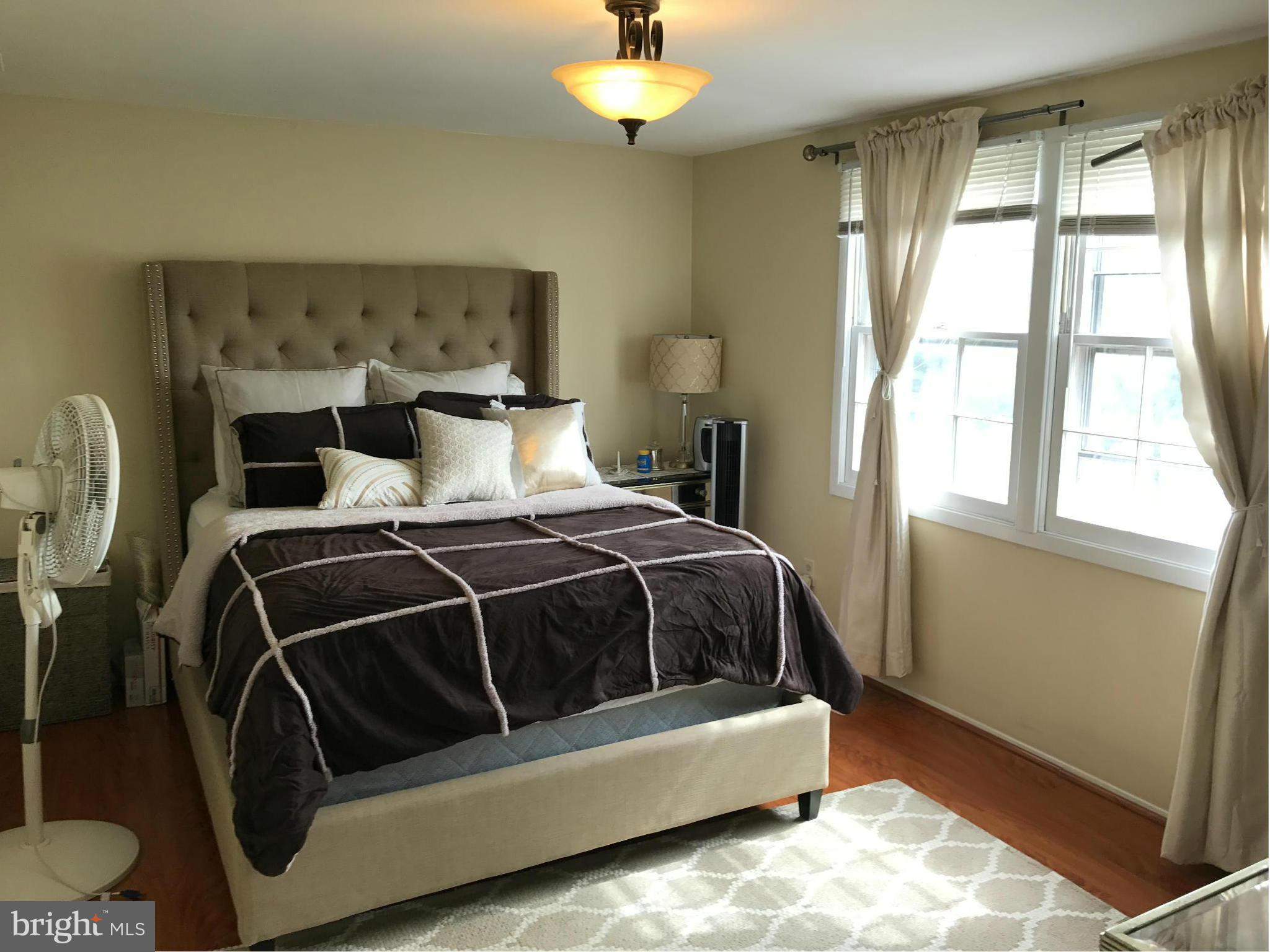 MONTPELIER - Residential