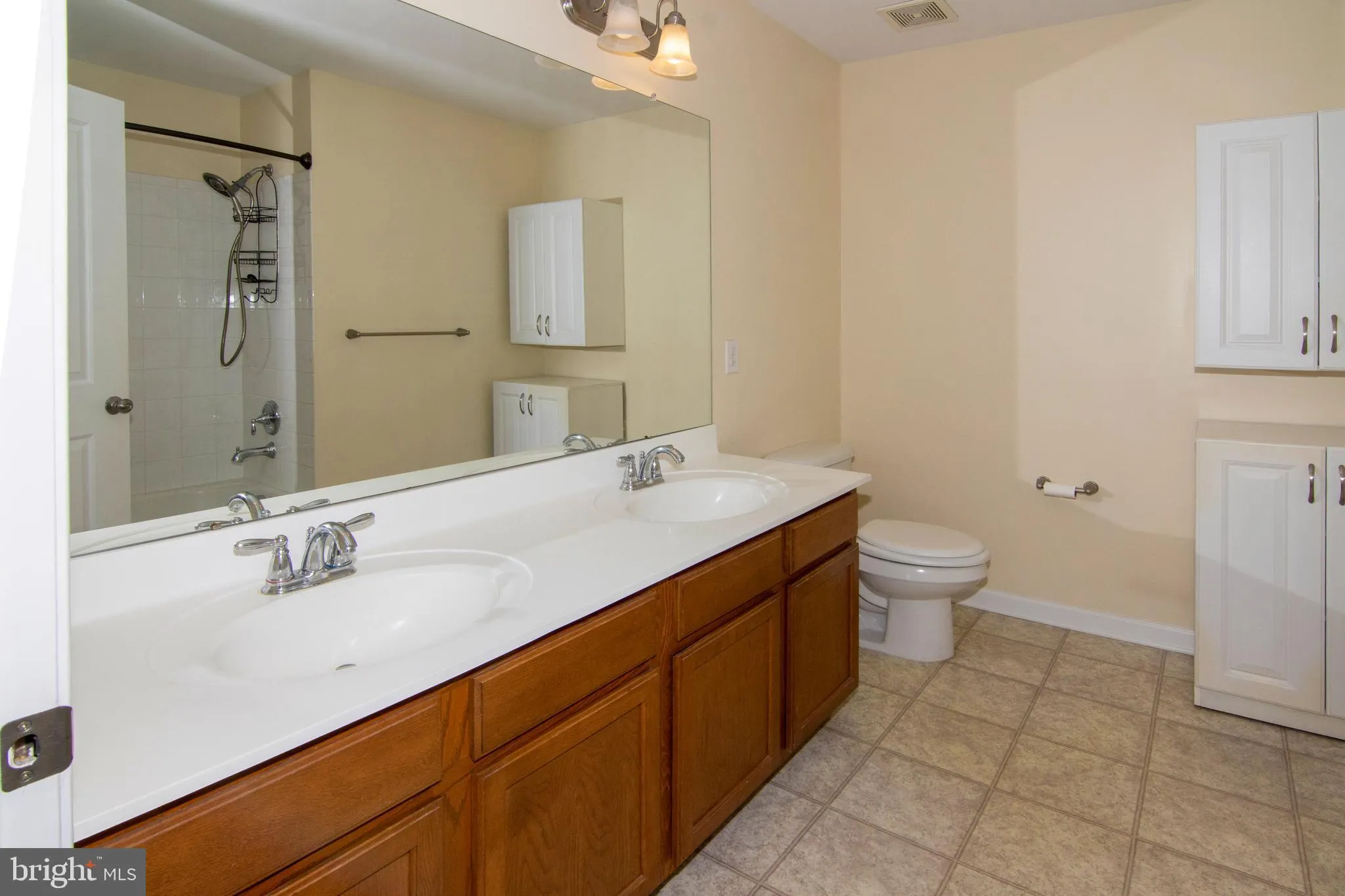 Deptford, New Jersey 08096, United States, 3 Bedrooms Bedrooms, ,3 BathroomsBathrooms,Residential,Coming Soon,164063