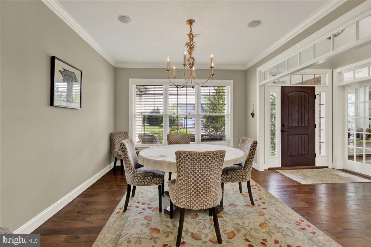 464 GREENHEDGE DRIVE