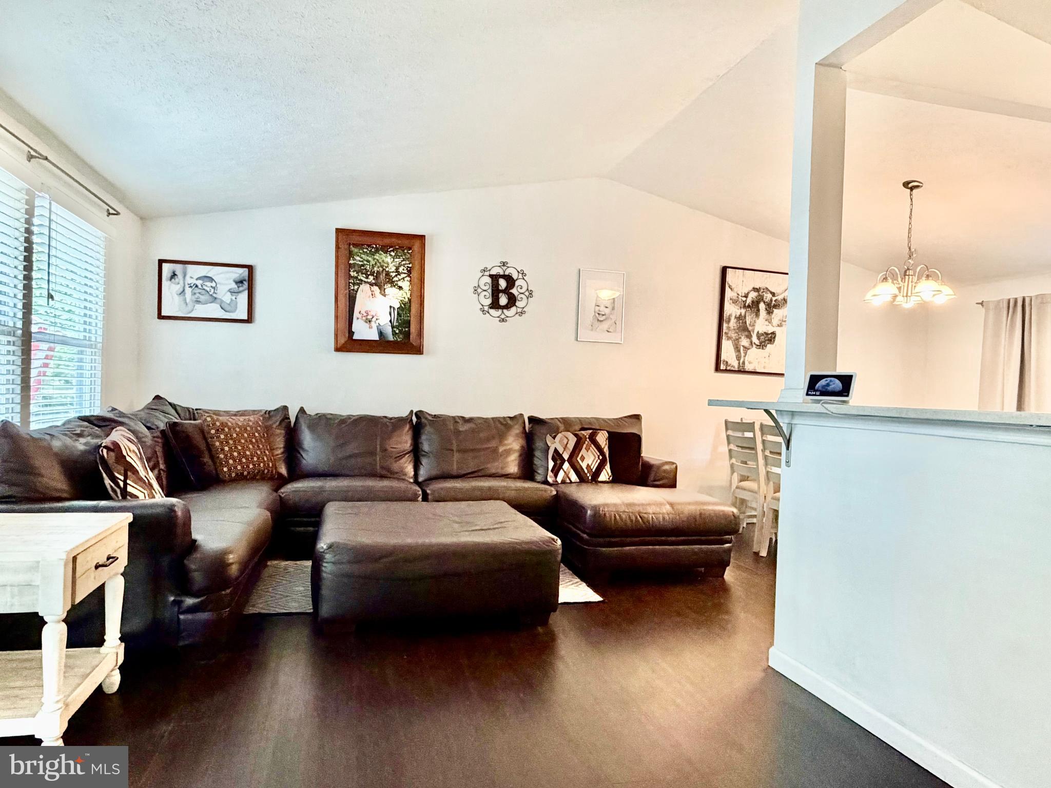 727 MOONRAKER COURT