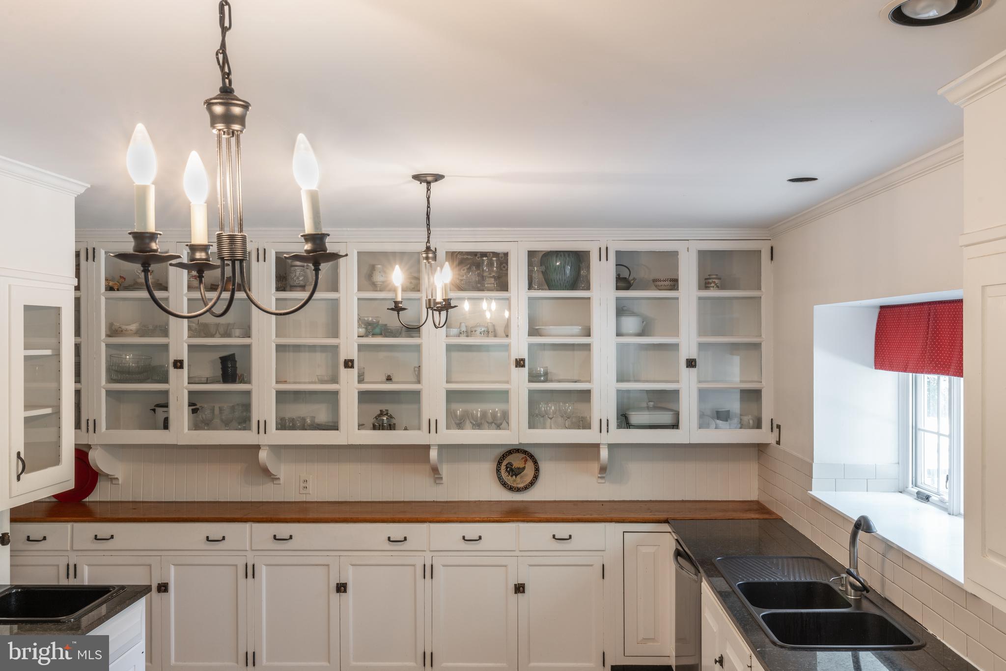 ROXBOROUGH - Residential