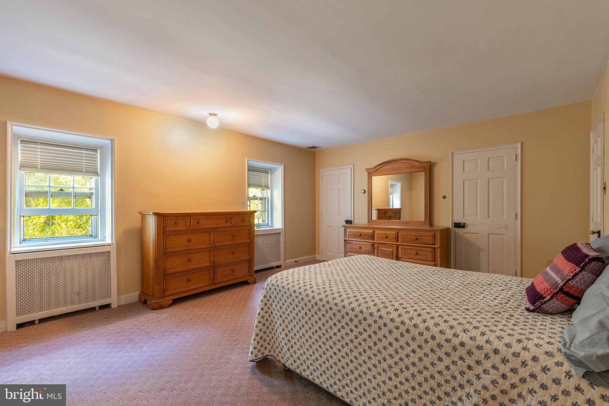 ROXBOROUGH - Residential