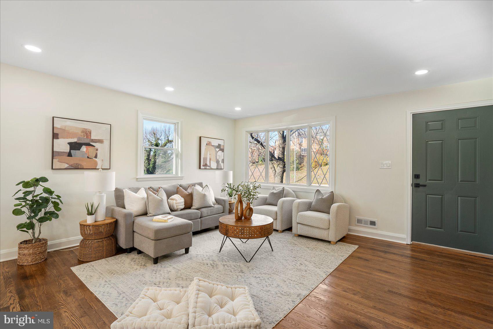 1009 E NORTHERN PARKWAY