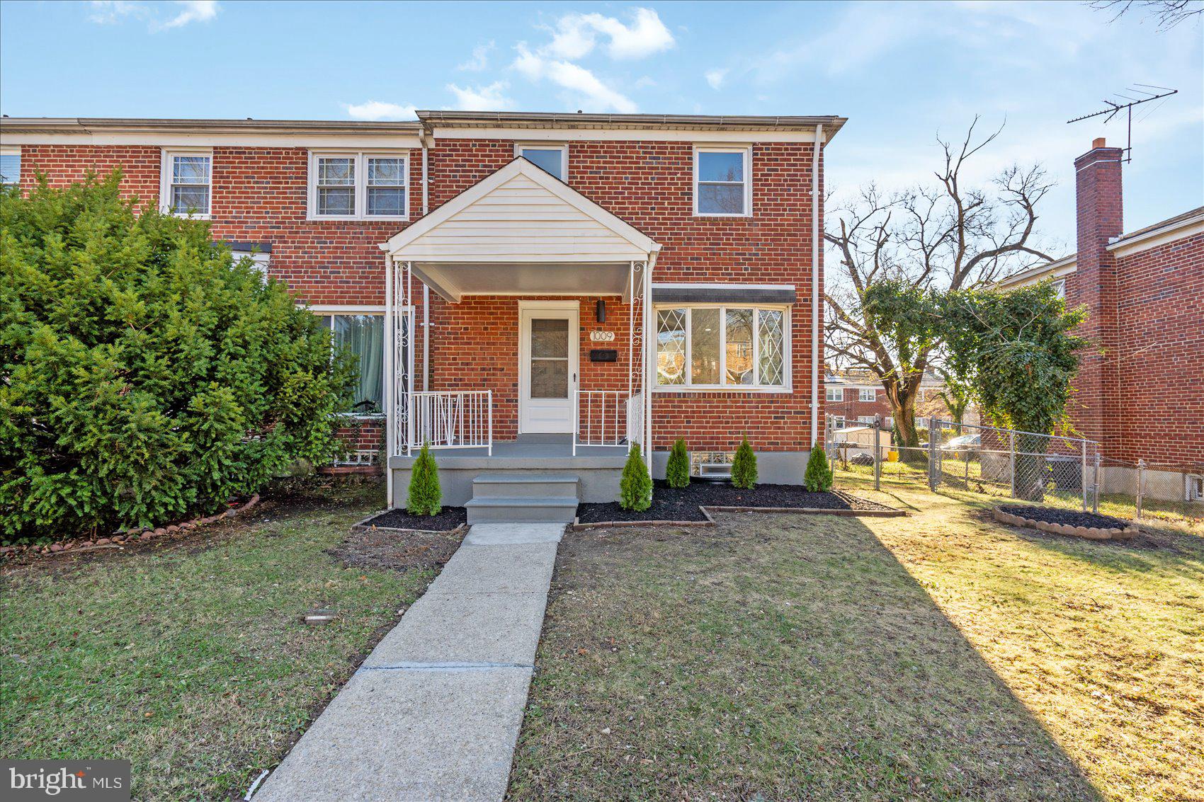 1009 E NORTHERN PARKWAY