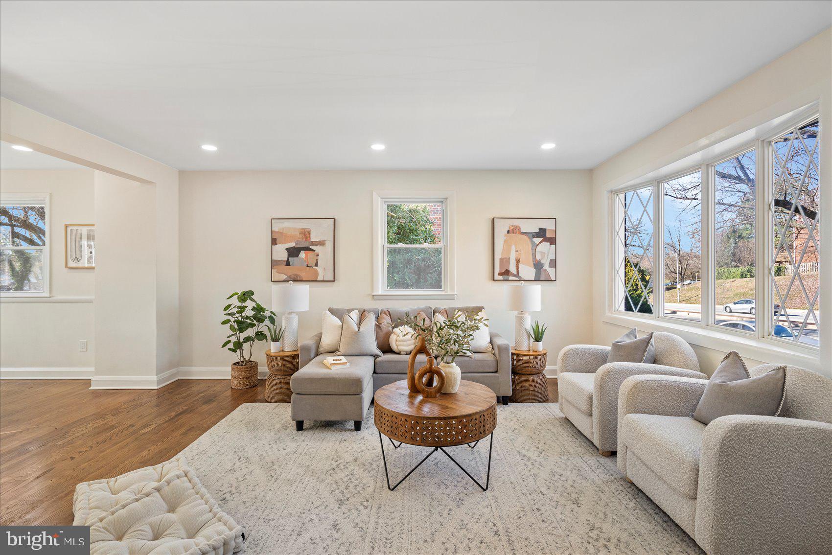 1009 E NORTHERN PARKWAY