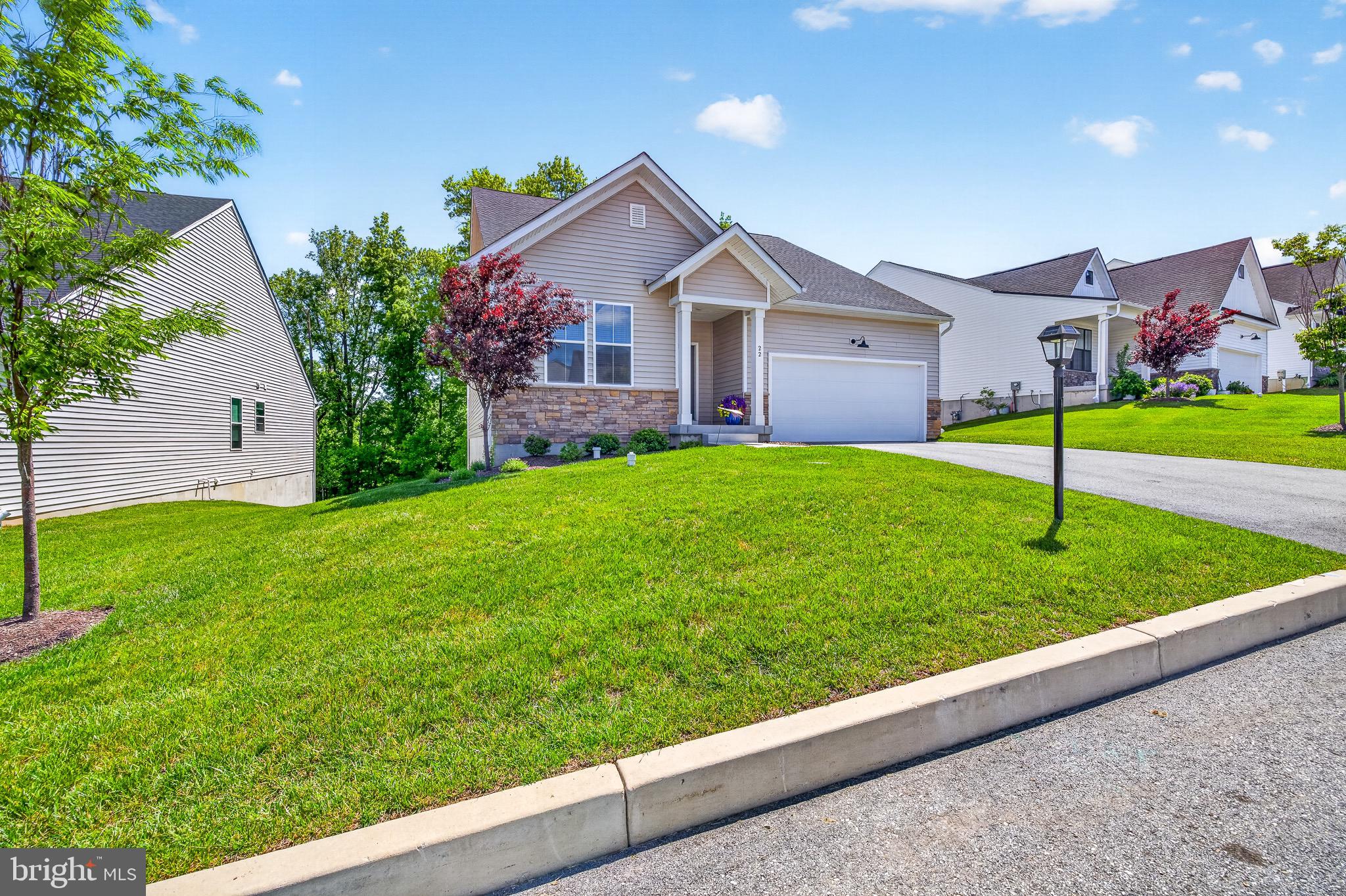 22 HERON LANE