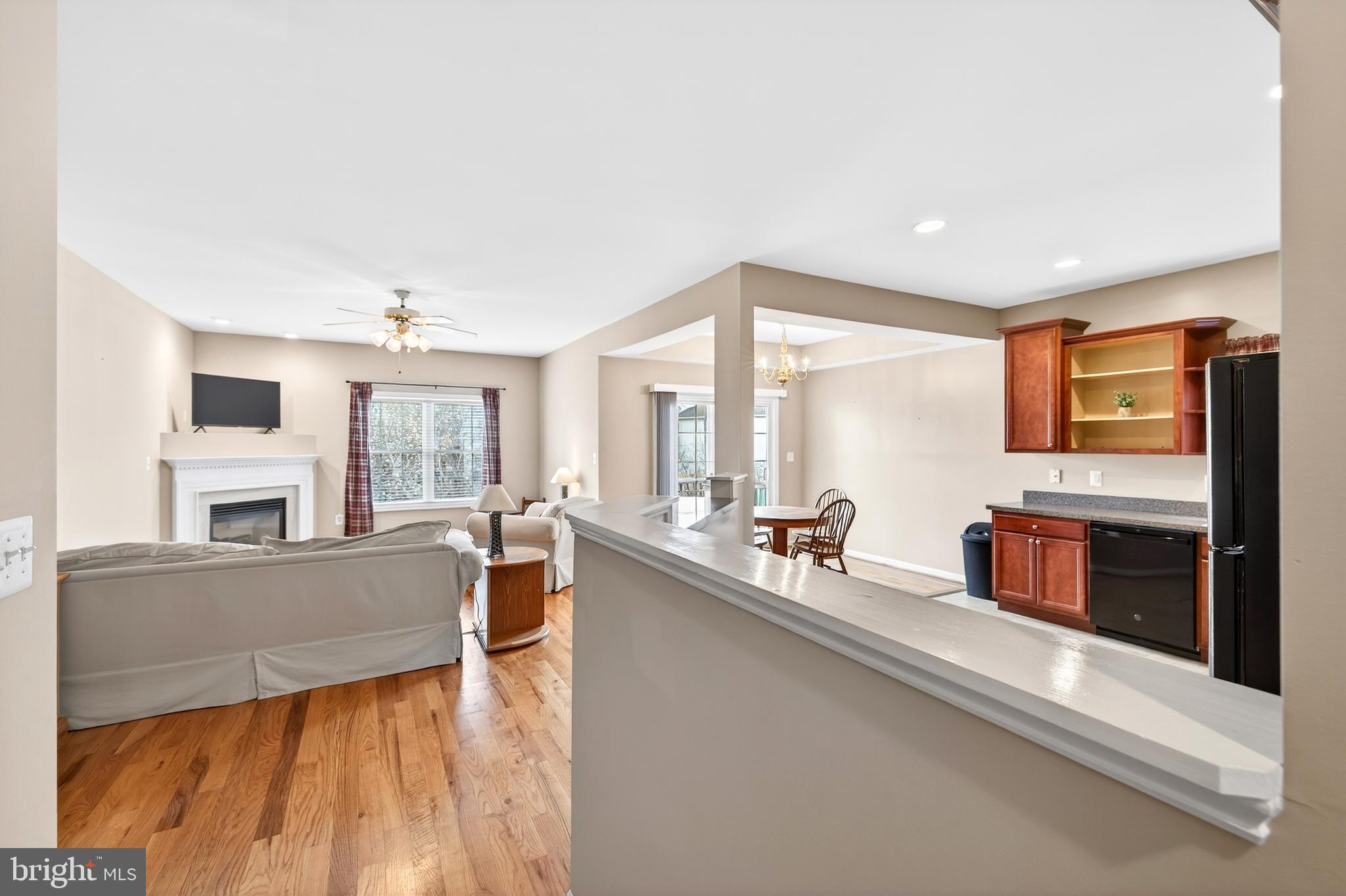 MOUNTAIN VIEW - Residential