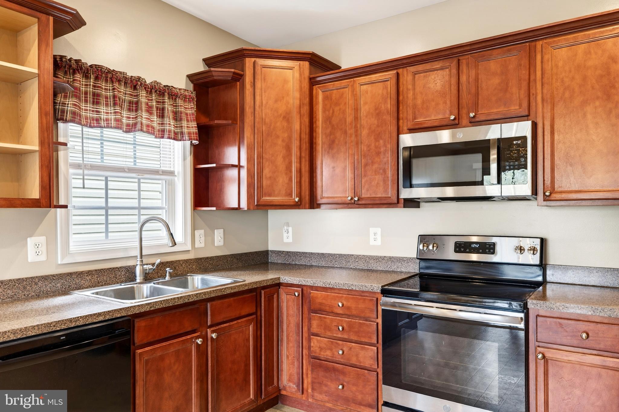 MOUNTAIN VIEW - Residential