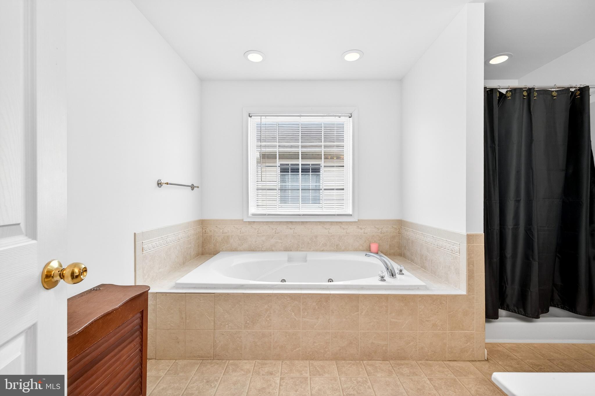 MOUNTAIN VIEW - Residential