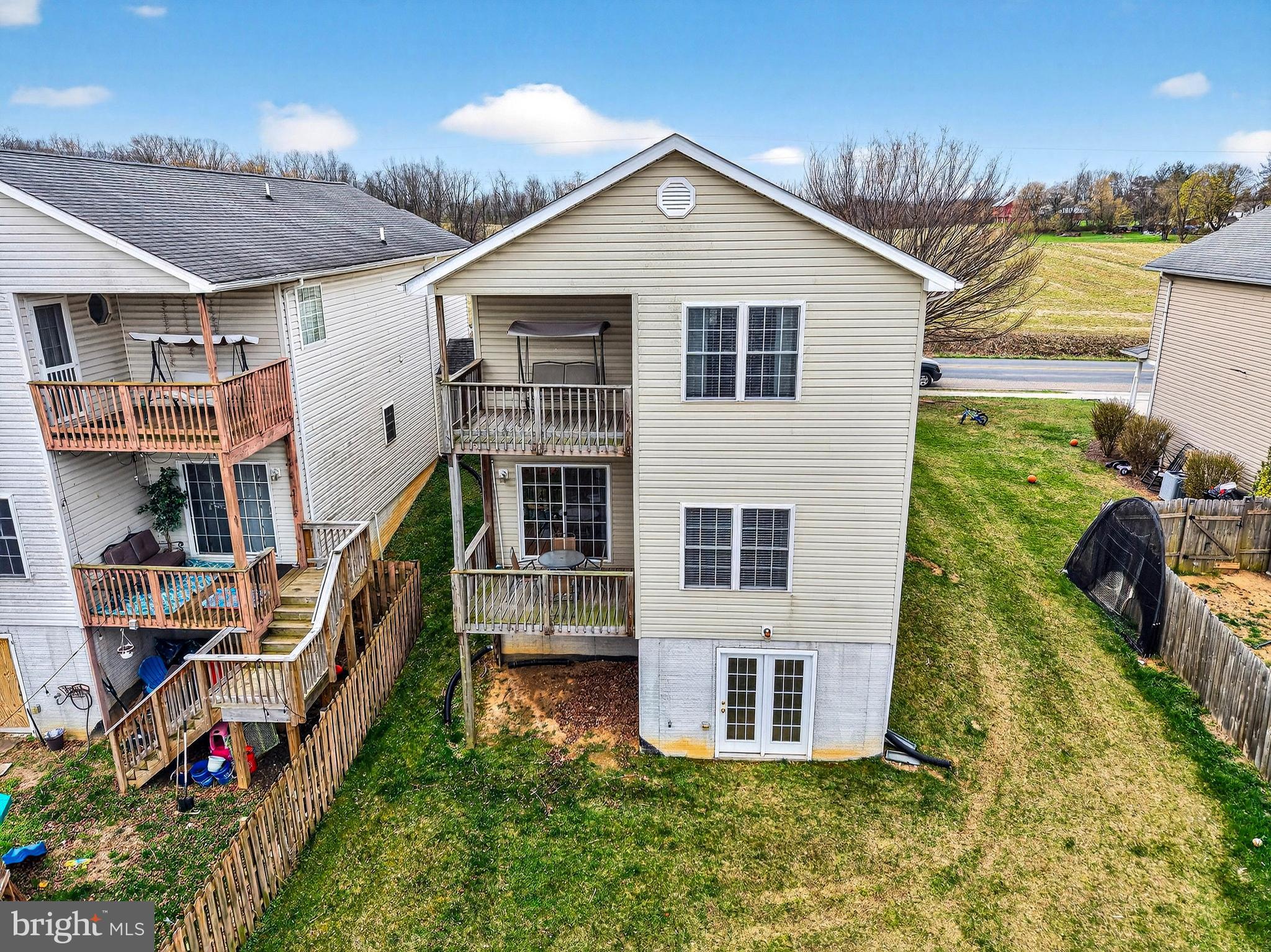 MOUNTAIN VIEW - Residential