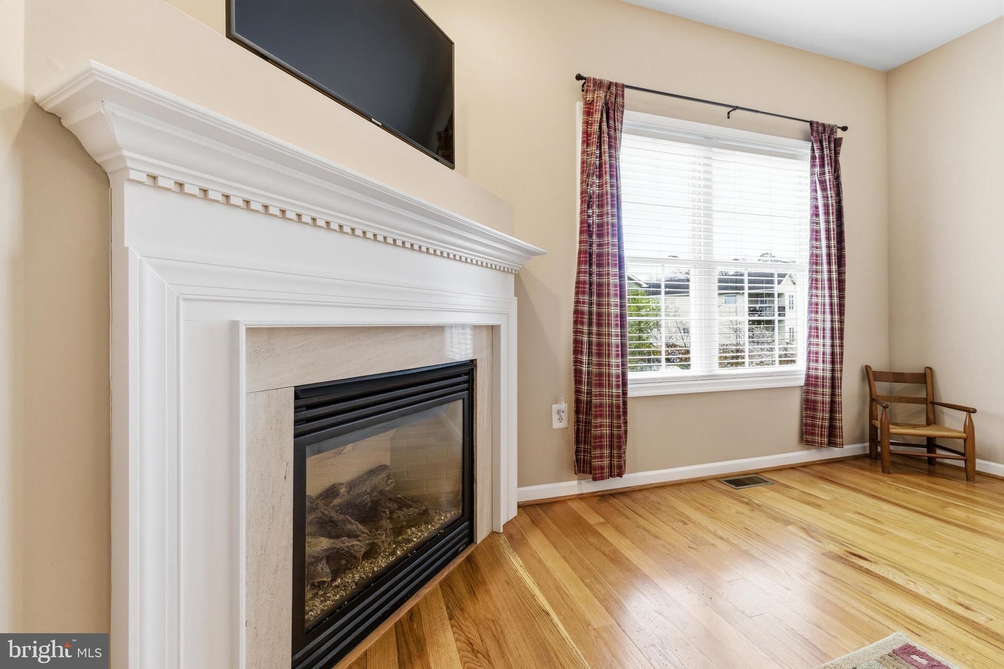 MOUNTAIN VIEW - Residential