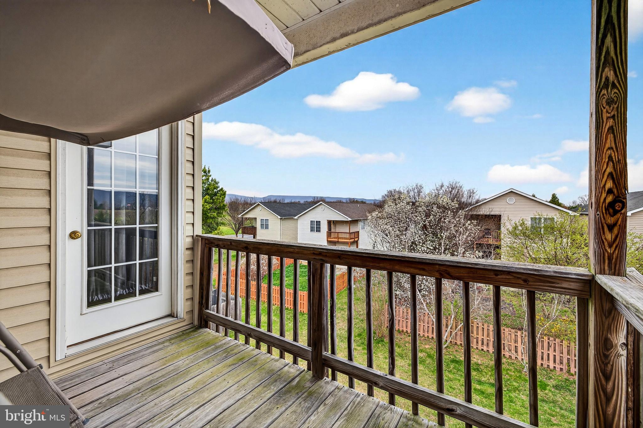 MOUNTAIN VIEW - Residential