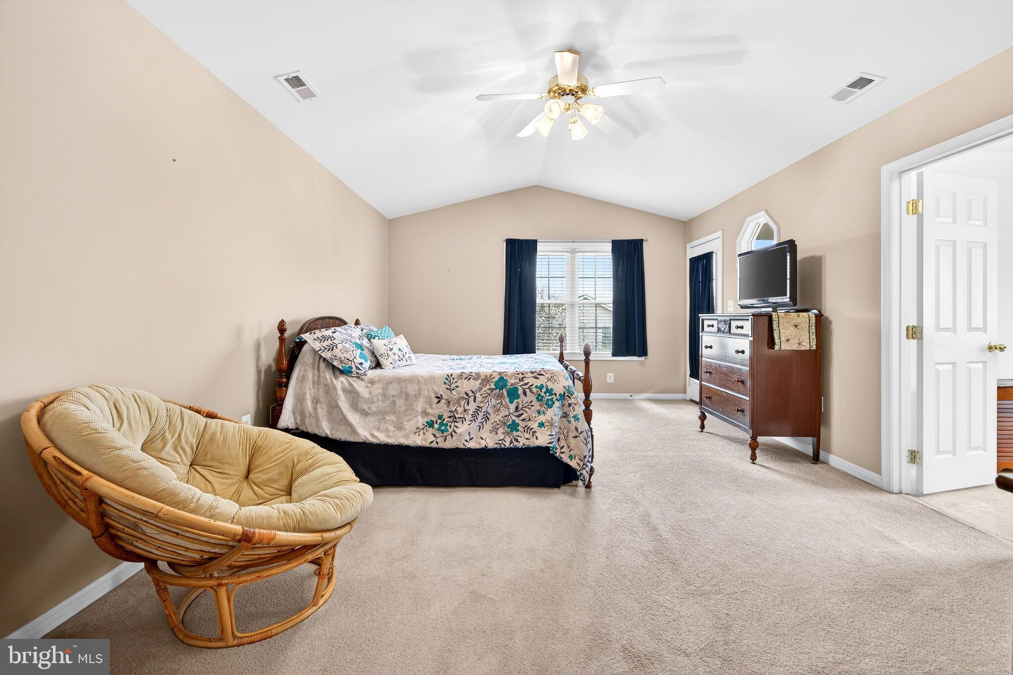 MOUNTAIN VIEW - Residential