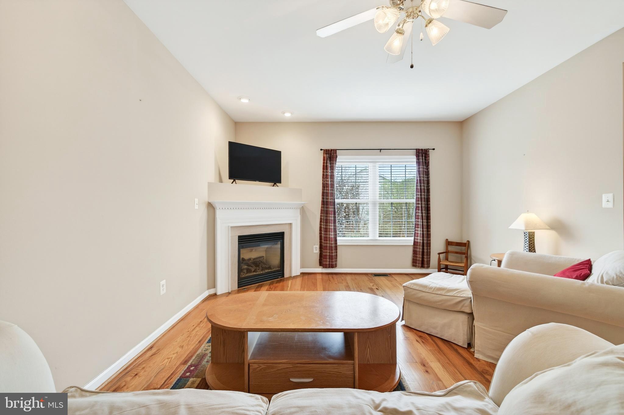 MOUNTAIN VIEW - Residential