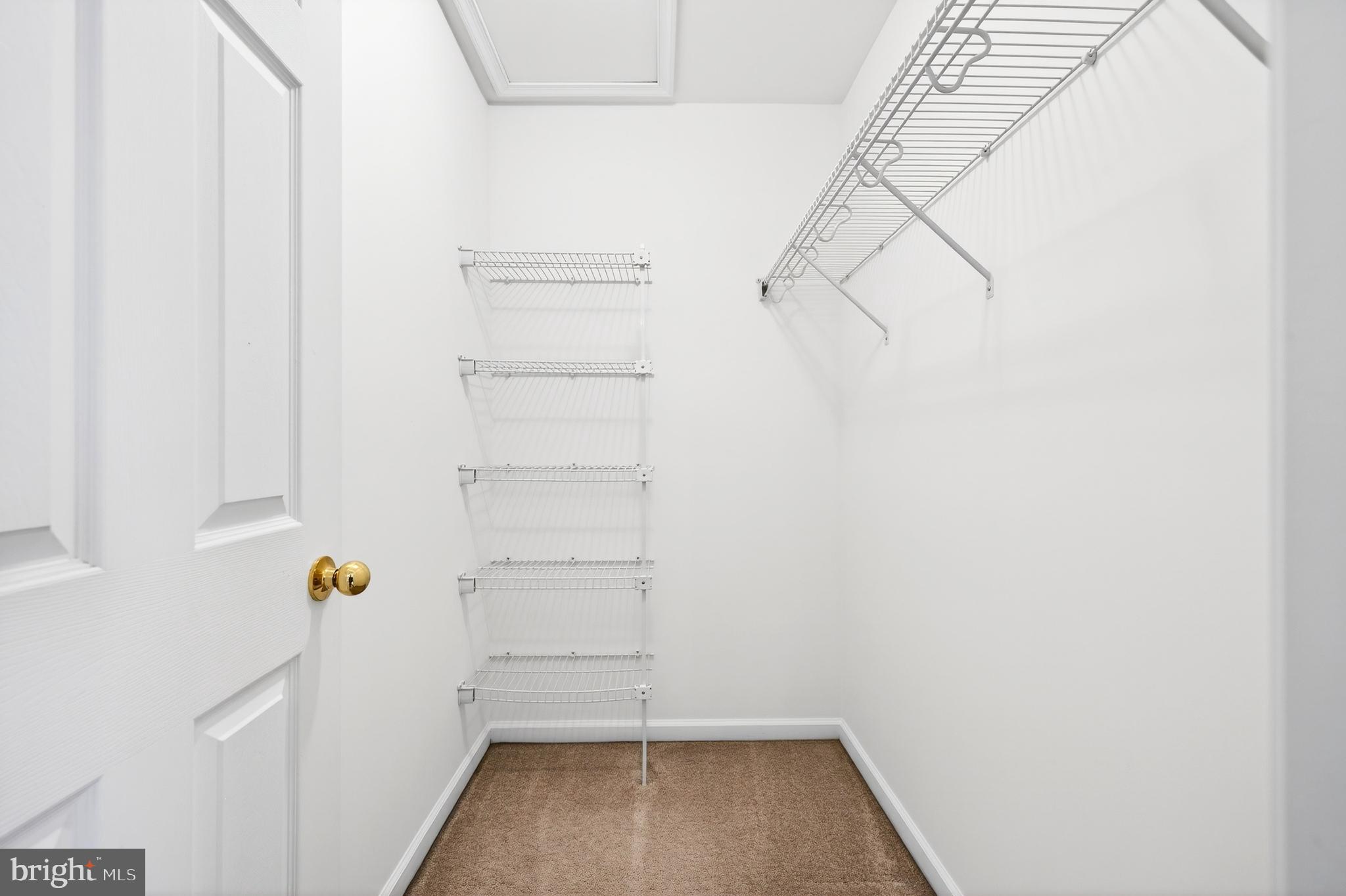 MOUNTAIN VIEW - Residential