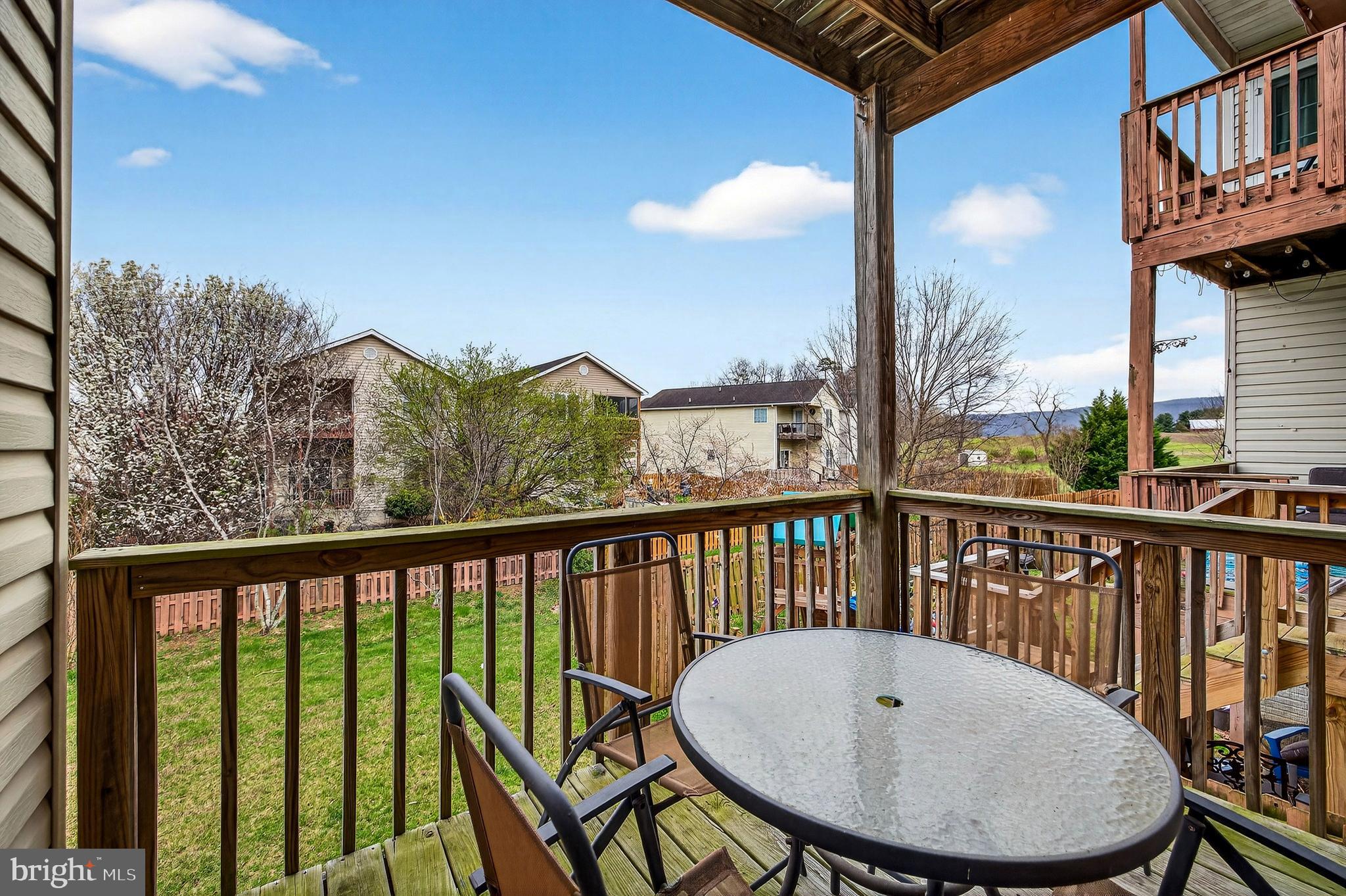 MOUNTAIN VIEW - Residential