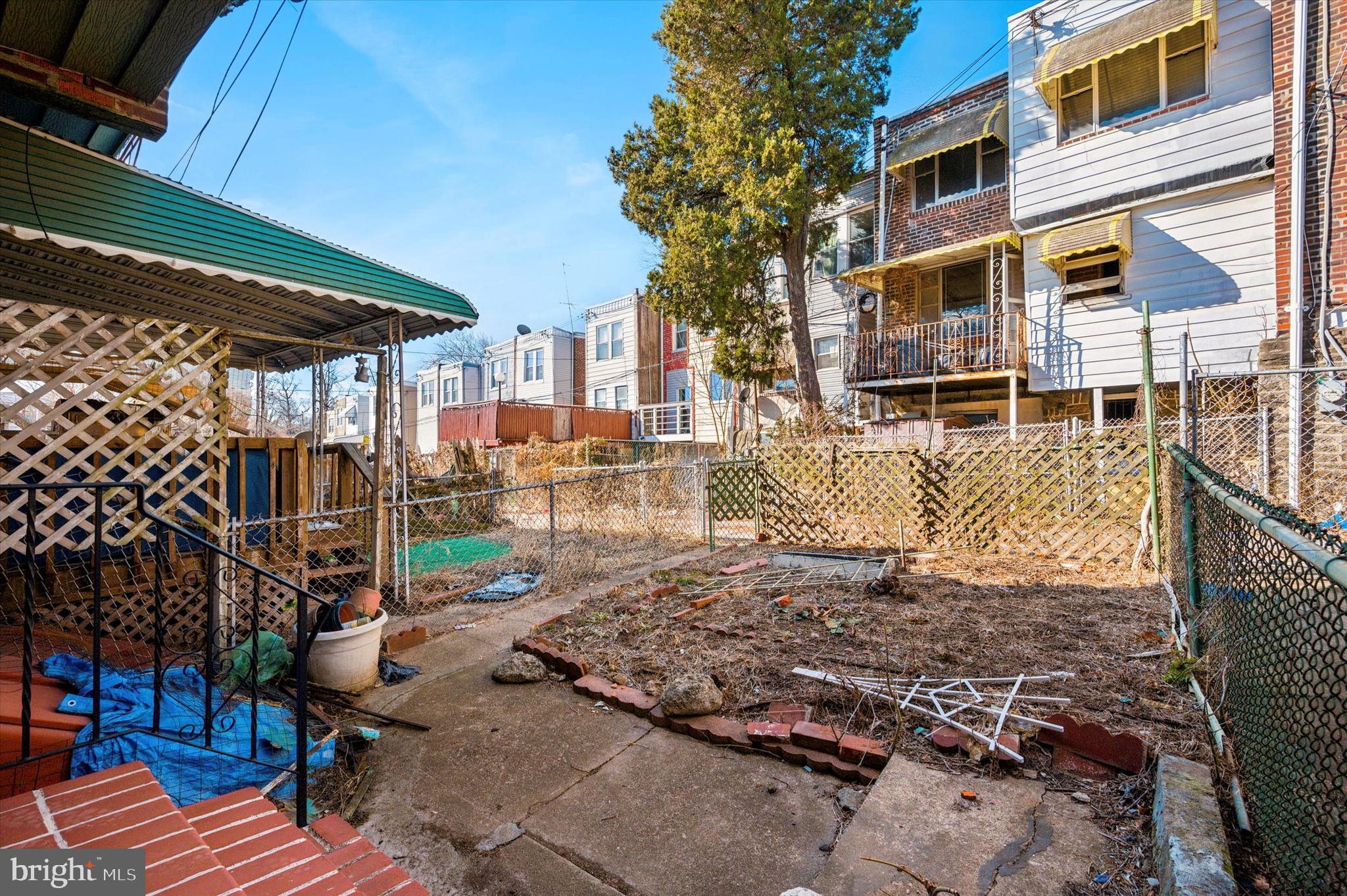 GERMANTOWN - Residential