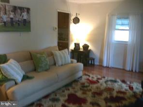 CHESTNUT HILLS - Residential Lease