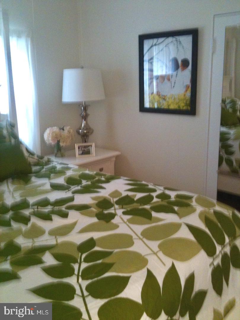 CHESTNUT HILLS - Residential Lease