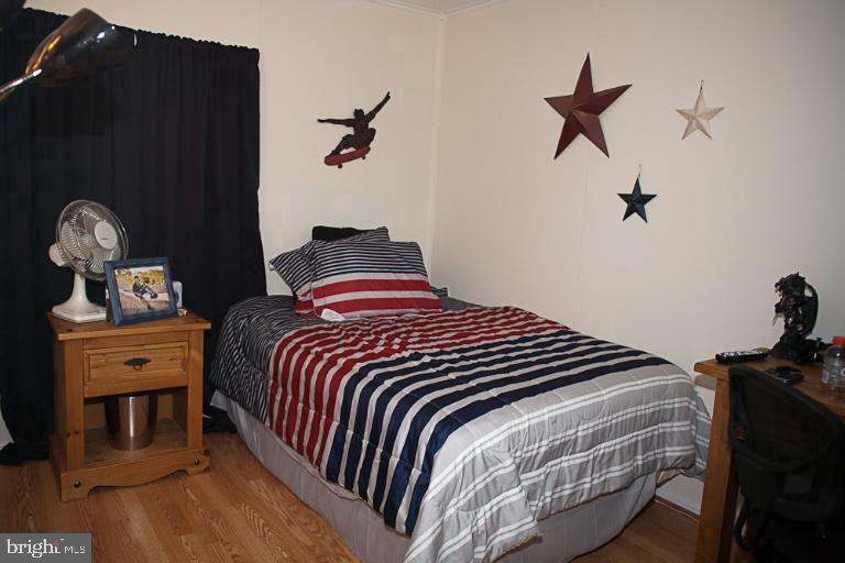 CHESTNUT HILLS - Residential Lease