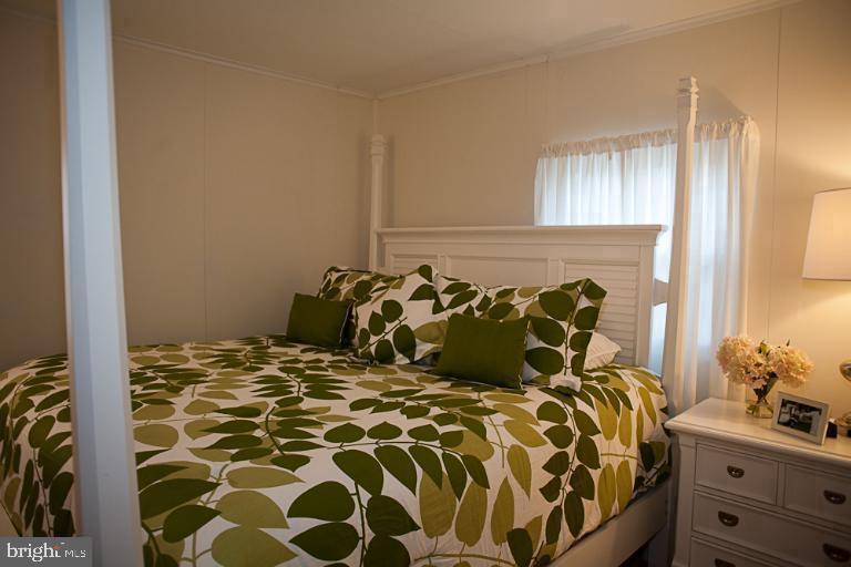 CHESTNUT HILLS - Residential Lease