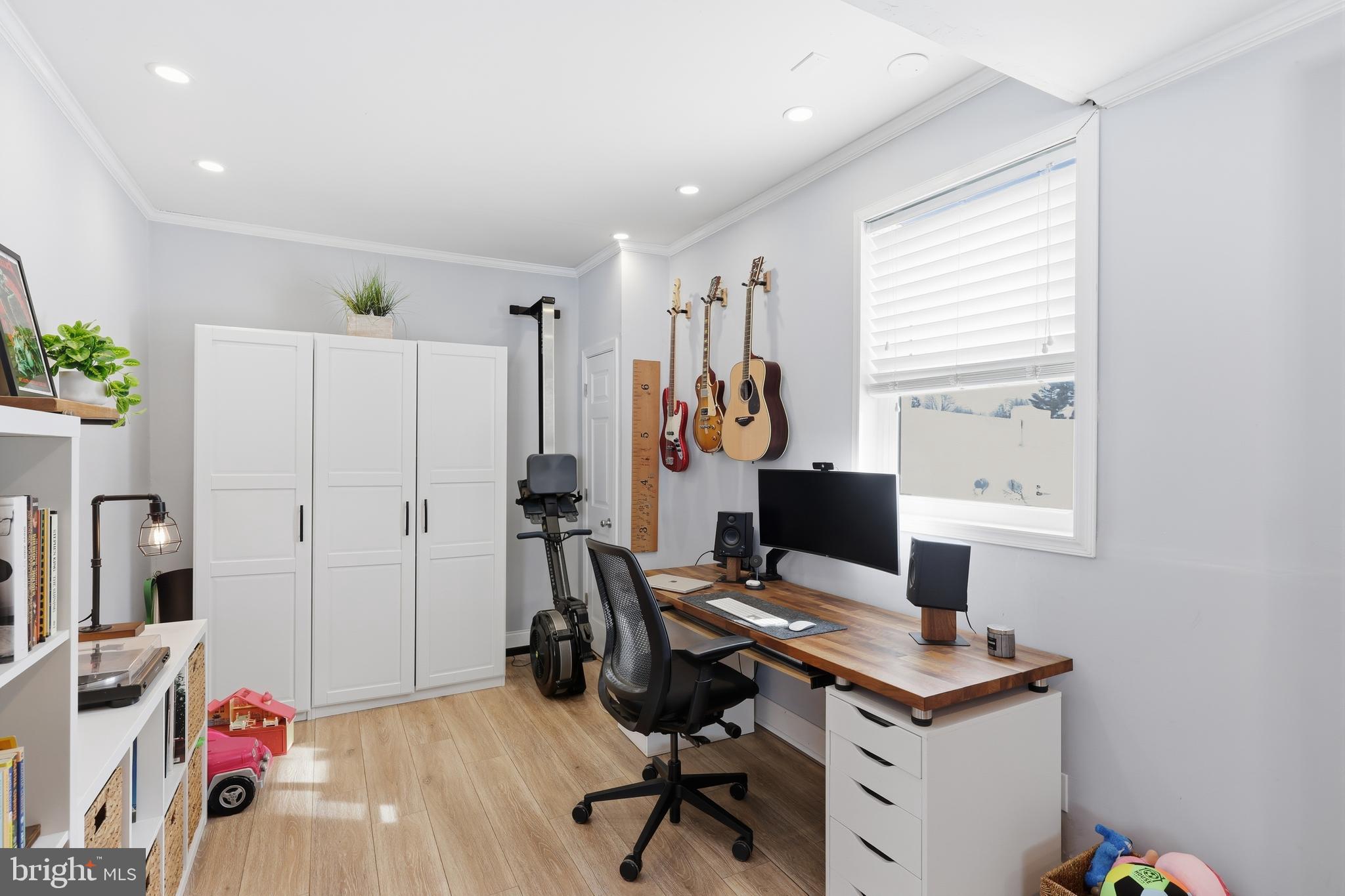 NESHAMINY VALLEY - Residential