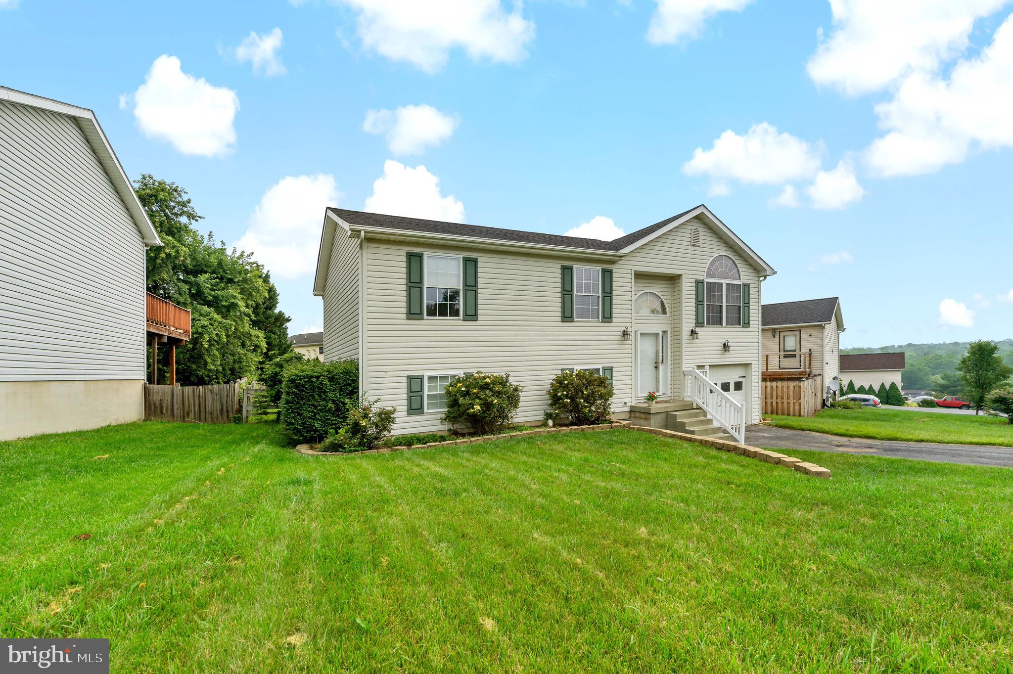 WILDFLOWER RIDGE - Residential