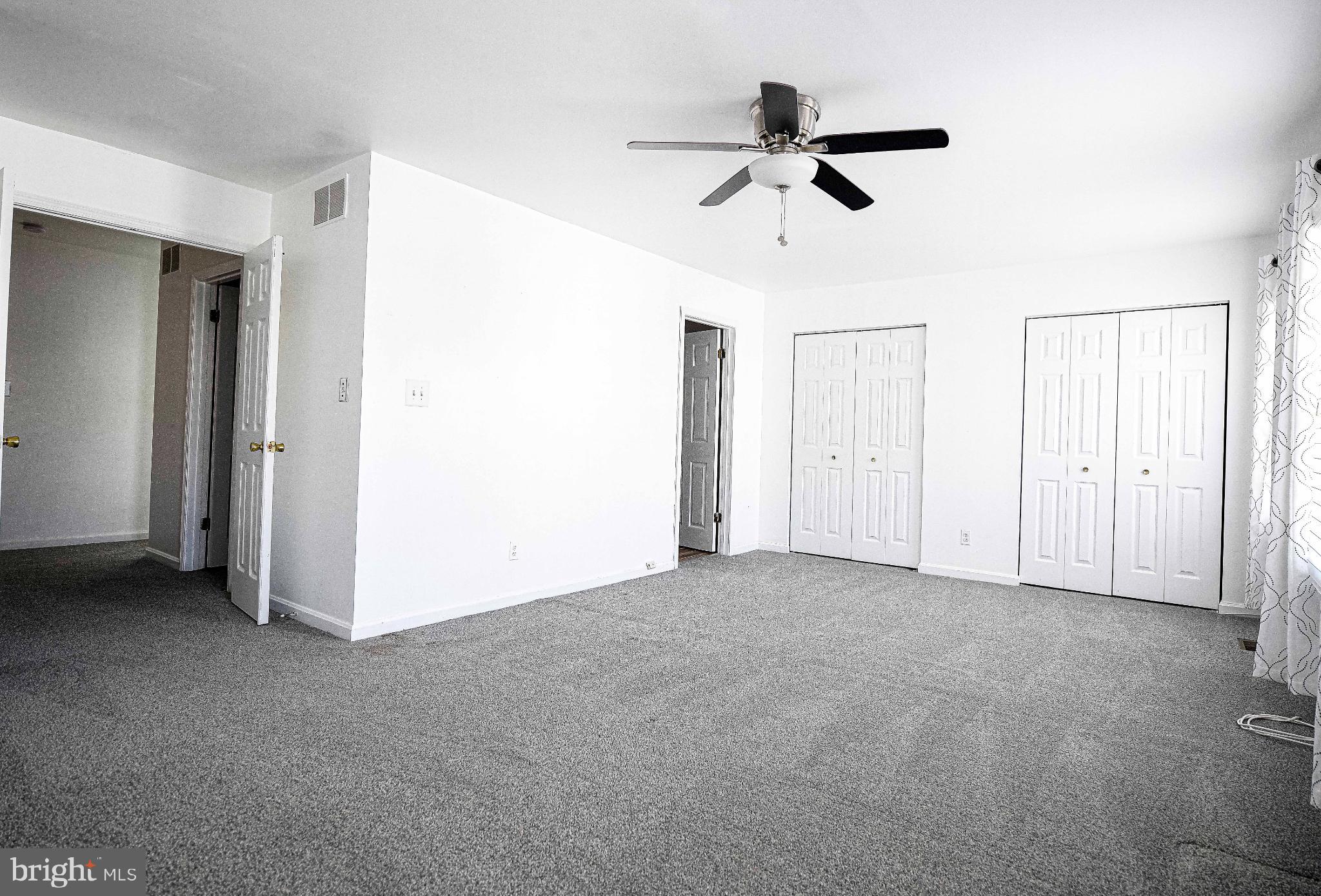 FOXBOROUGH FARMS - Residential