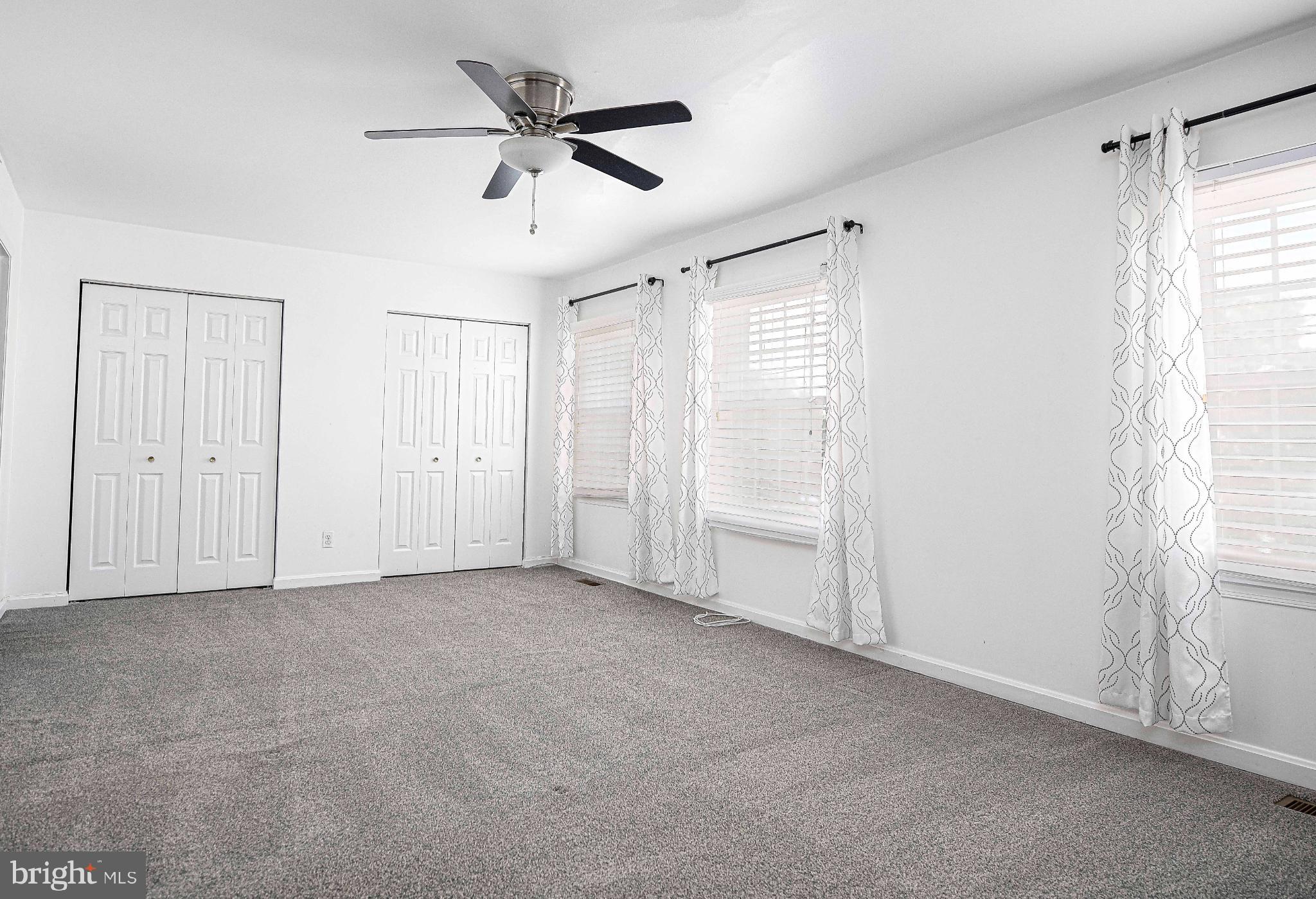 FOXBOROUGH FARMS - Residential