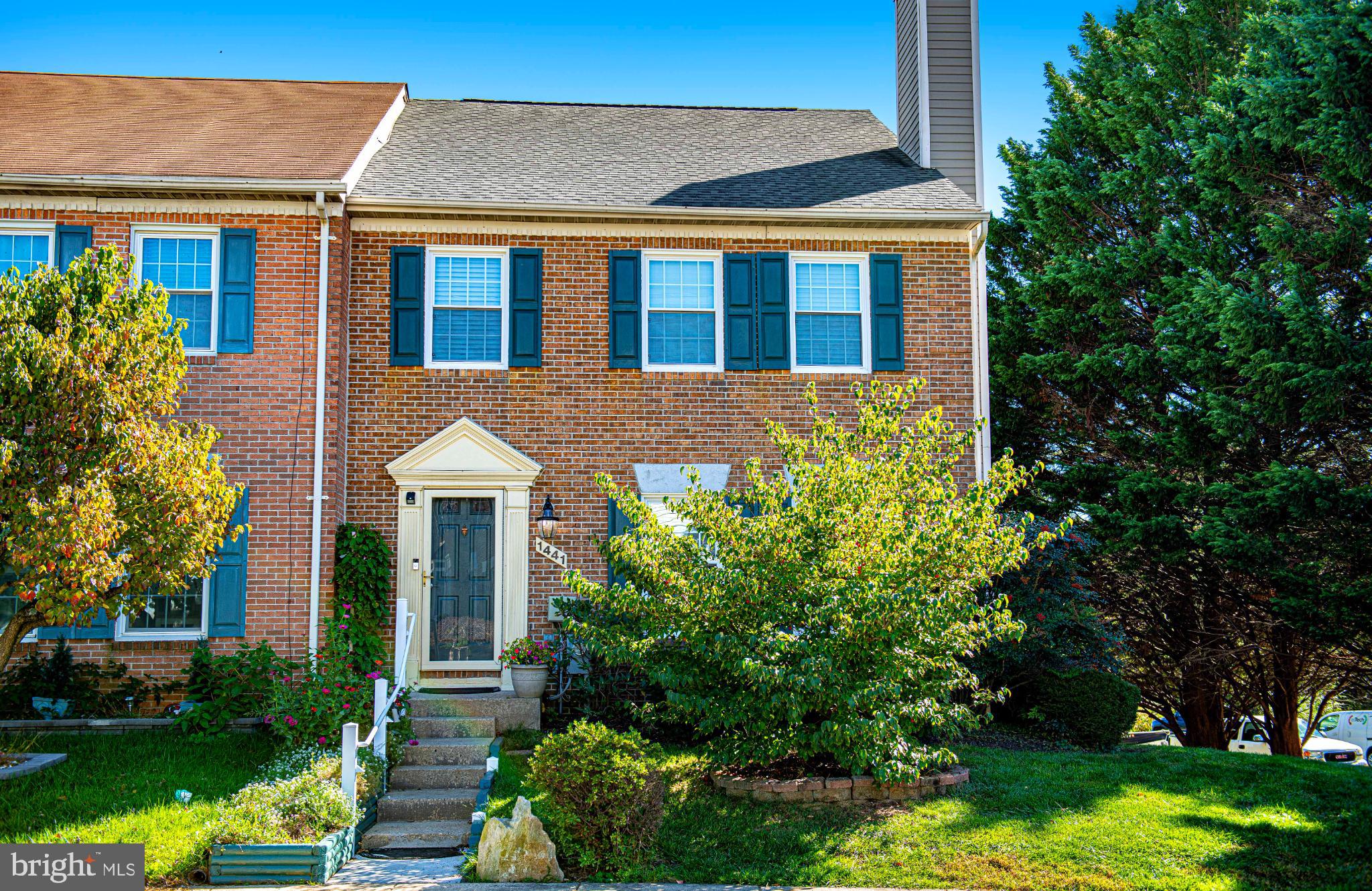 FOXBOROUGH FARMS - Residential