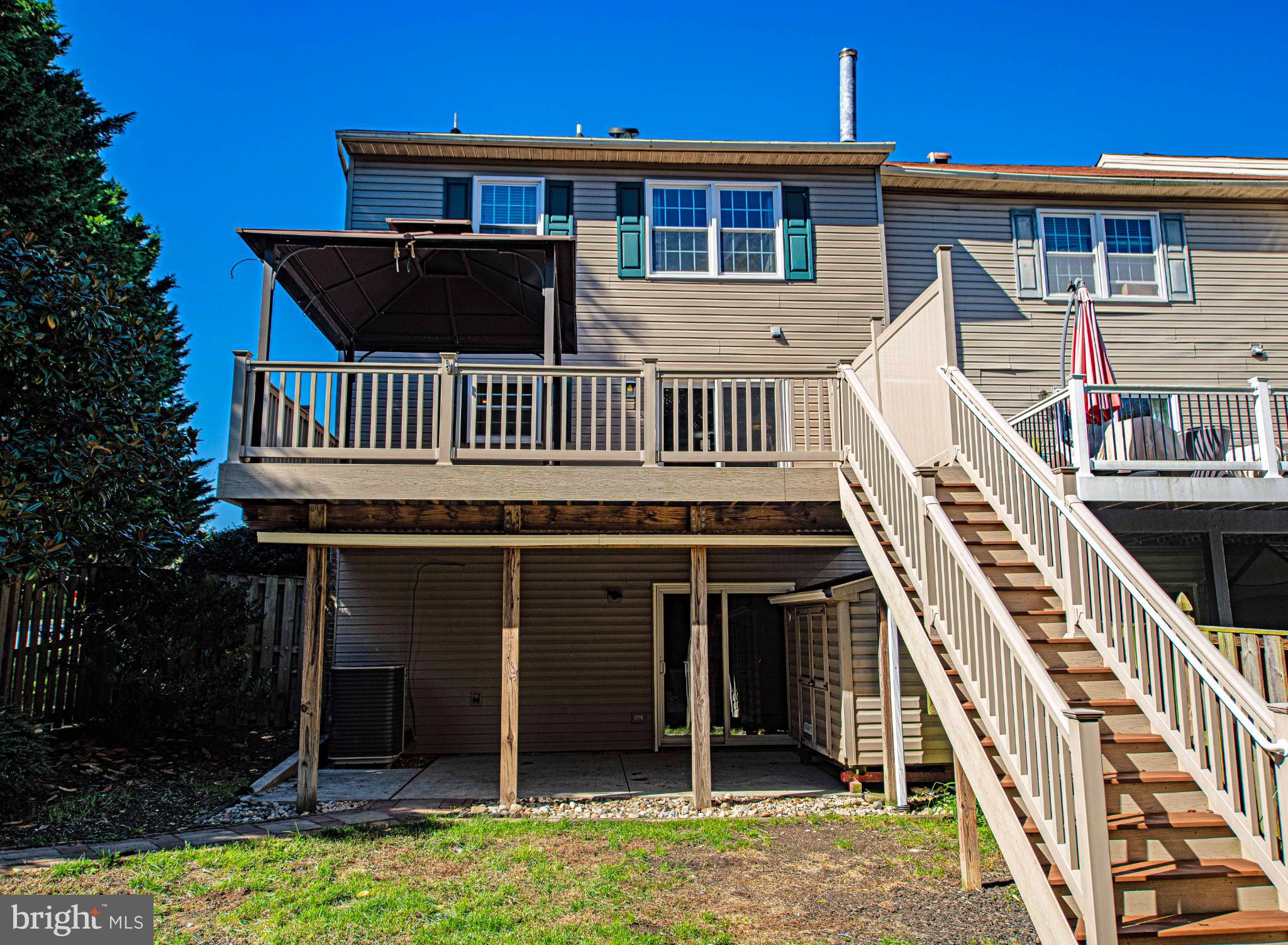 FOXBOROUGH FARMS - Residential