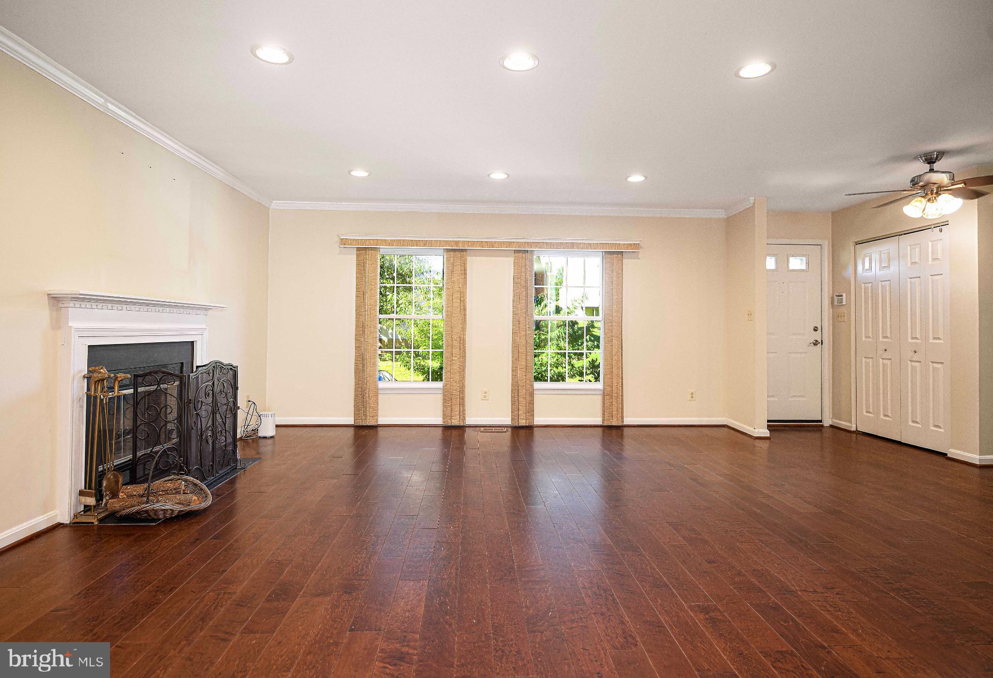 FOXBOROUGH FARMS - Residential