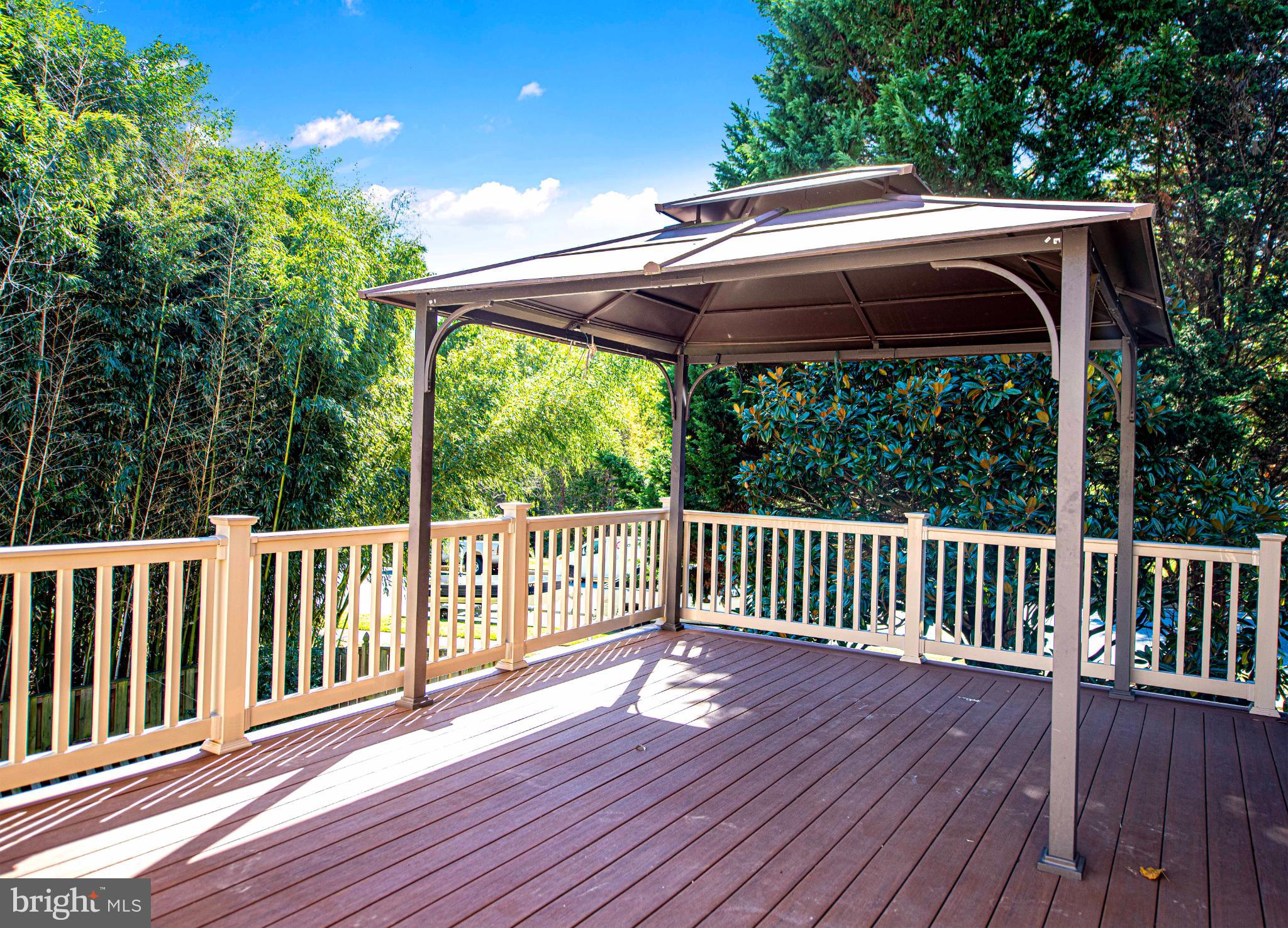 FOXBOROUGH FARMS - Residential