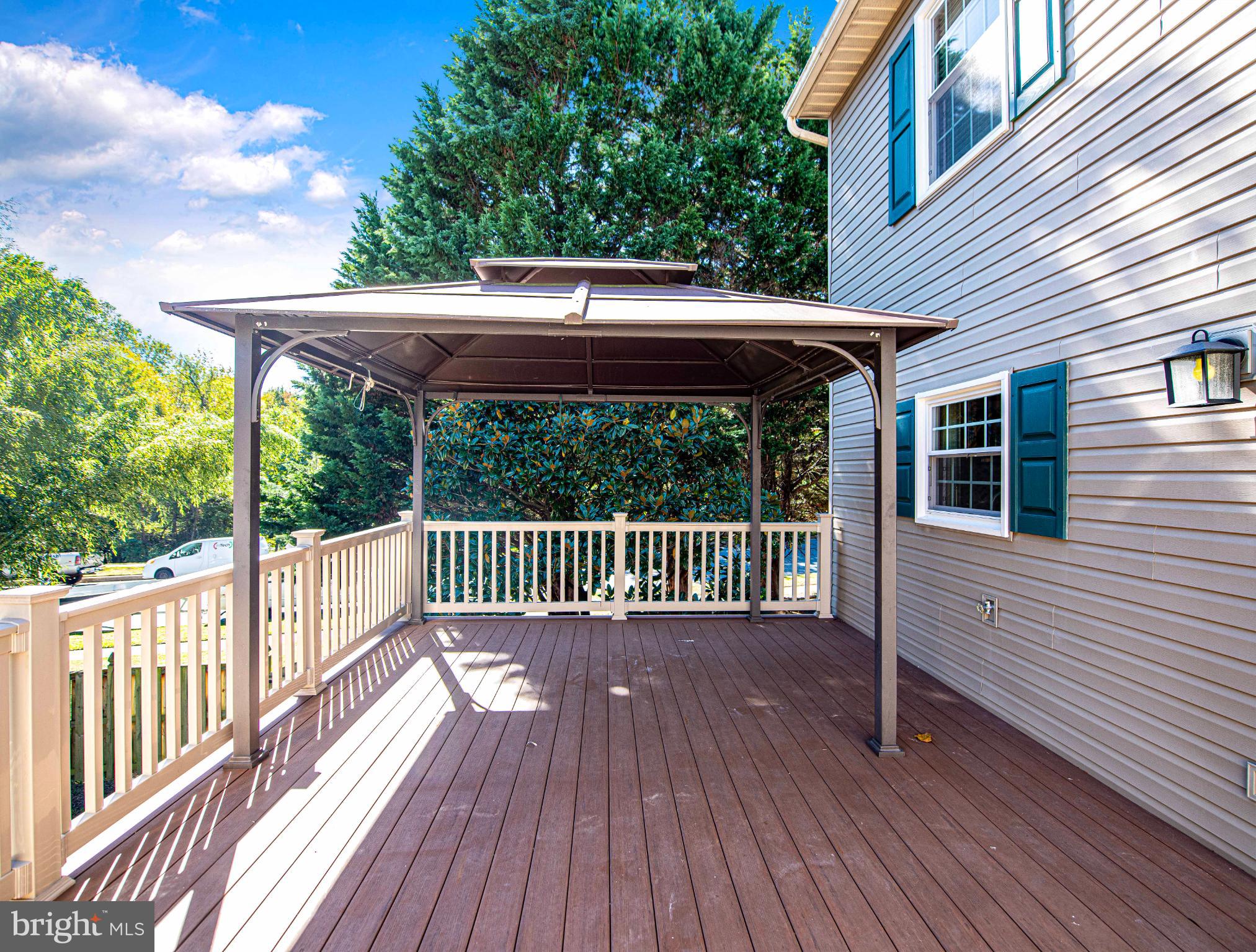 FOXBOROUGH FARMS - Residential
