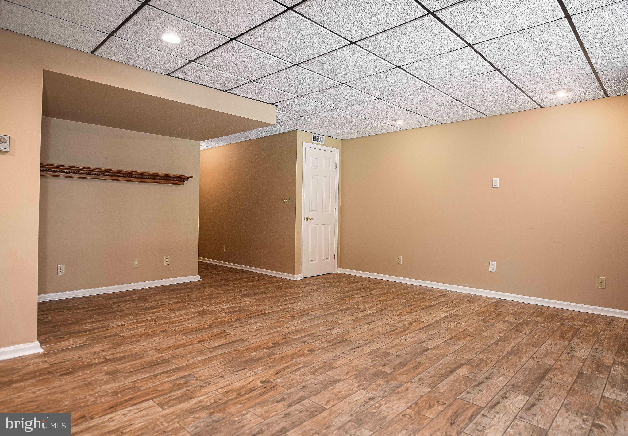 FOXBOROUGH FARMS - Residential