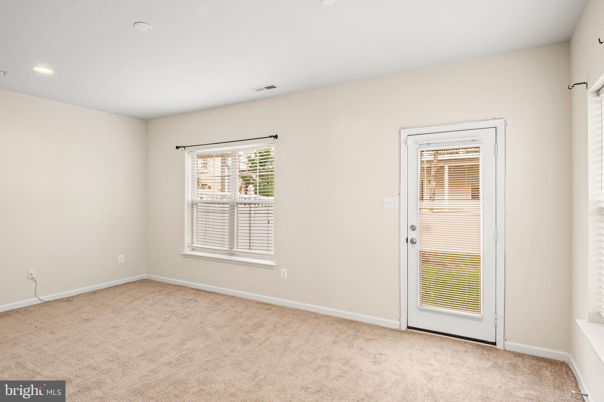 TANYARD COVE NORTH - Residential Lease