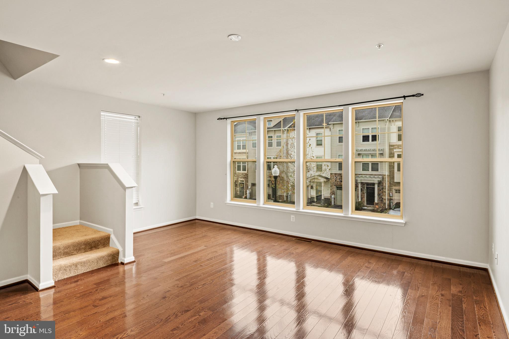 TANYARD COVE NORTH - Residential Lease