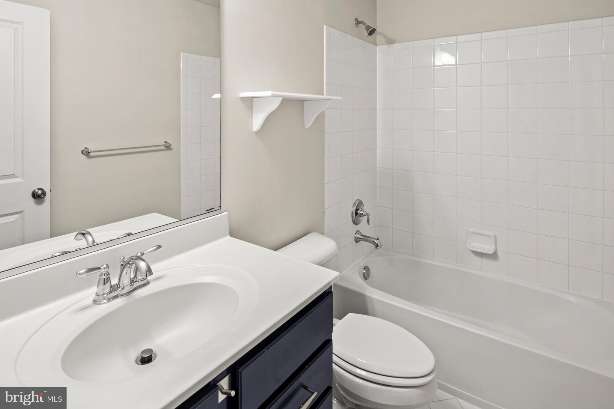 TANYARD COVE NORTH - Residential Lease